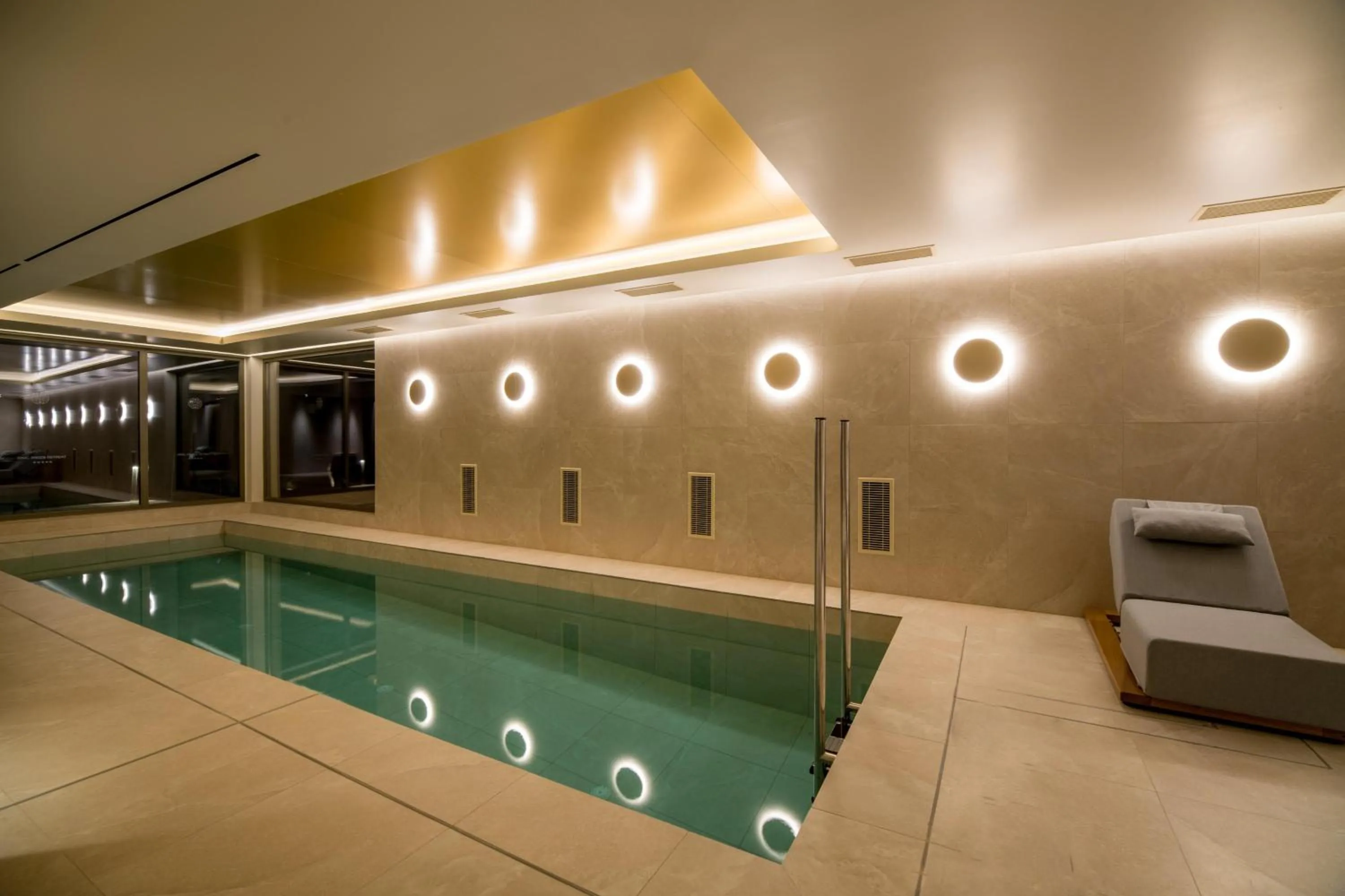 Swimming pool in KING MINOS RETREAT Resort & Spa