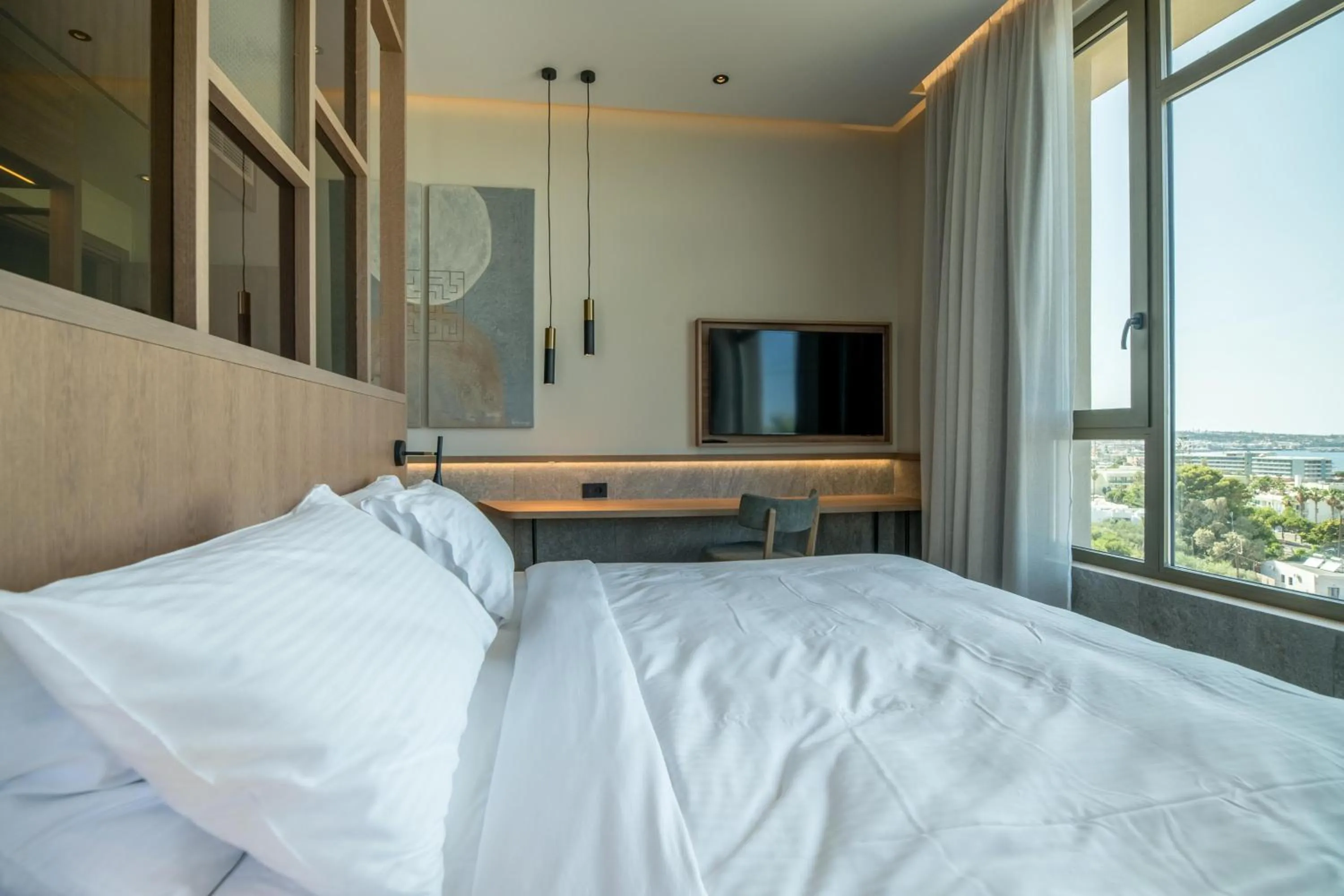 Photo of the whole room, Bed in KING MINOS RETREAT Resort & Spa