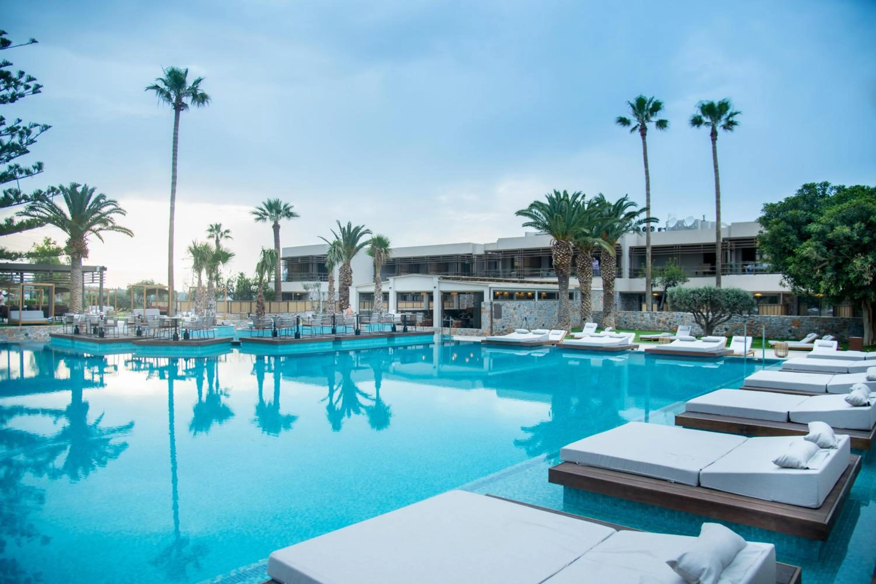 Swimming pool in KING MINOS RETREAT Resort & Spa