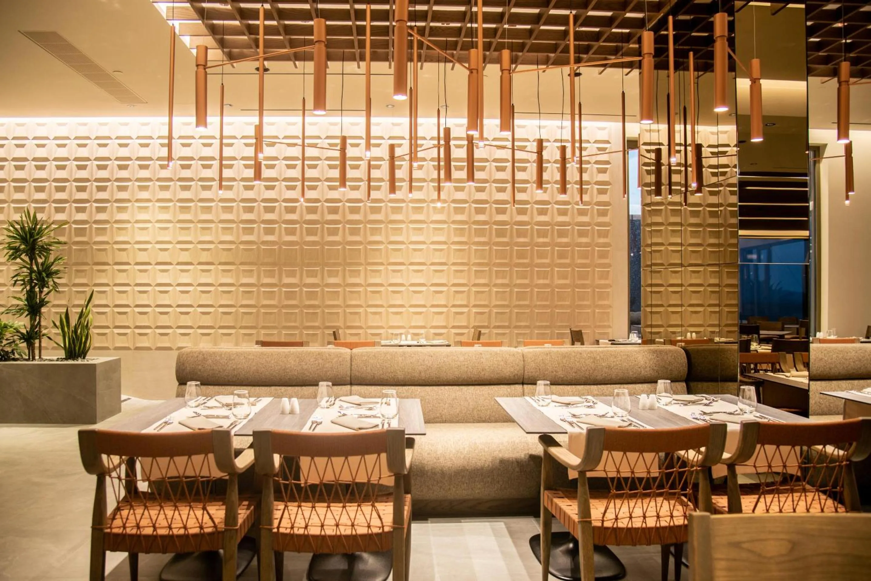 Restaurant/places to eat in KING MINOS RETREAT Resort & Spa