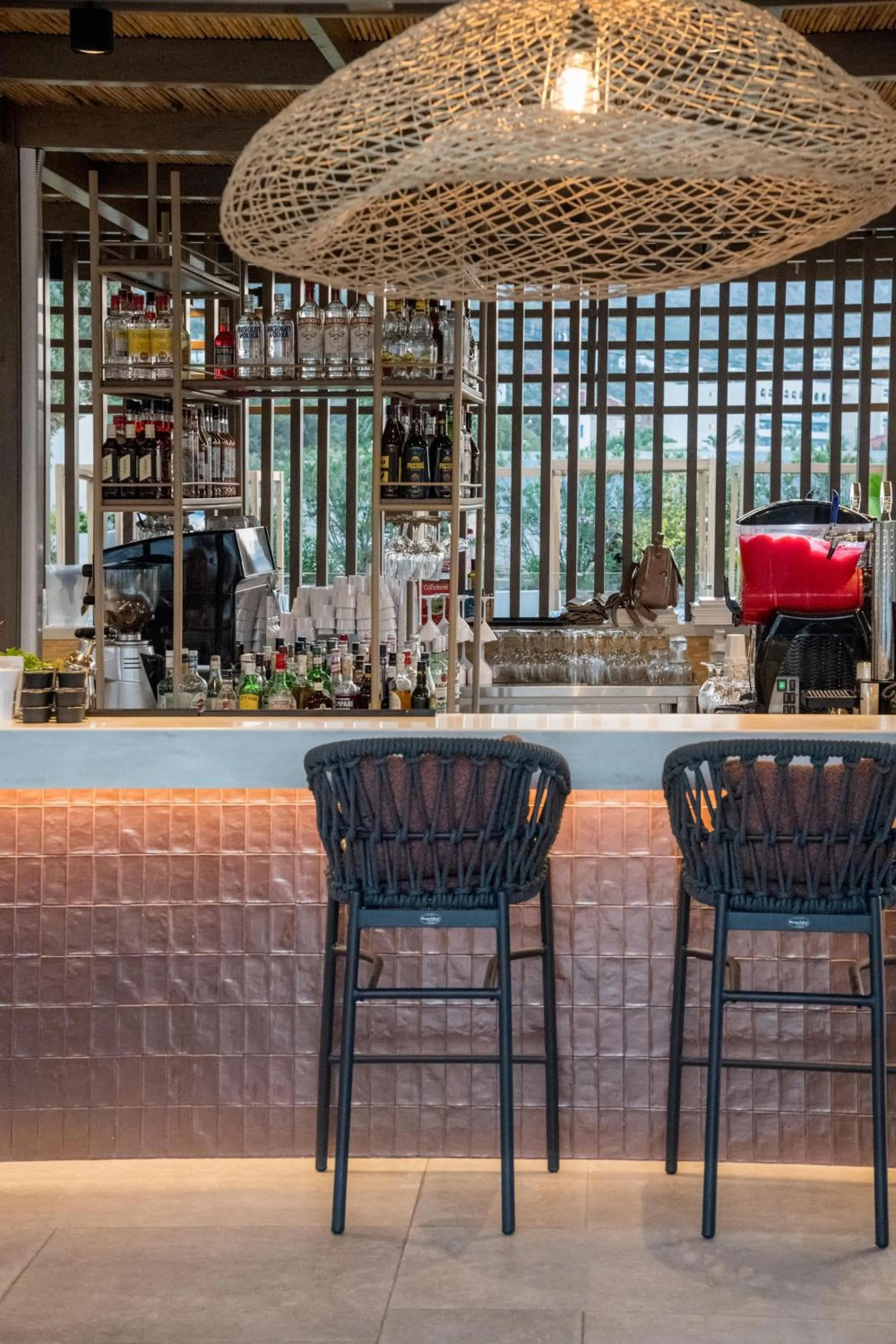 Lounge or bar in KING MINOS RETREAT Resort & Spa