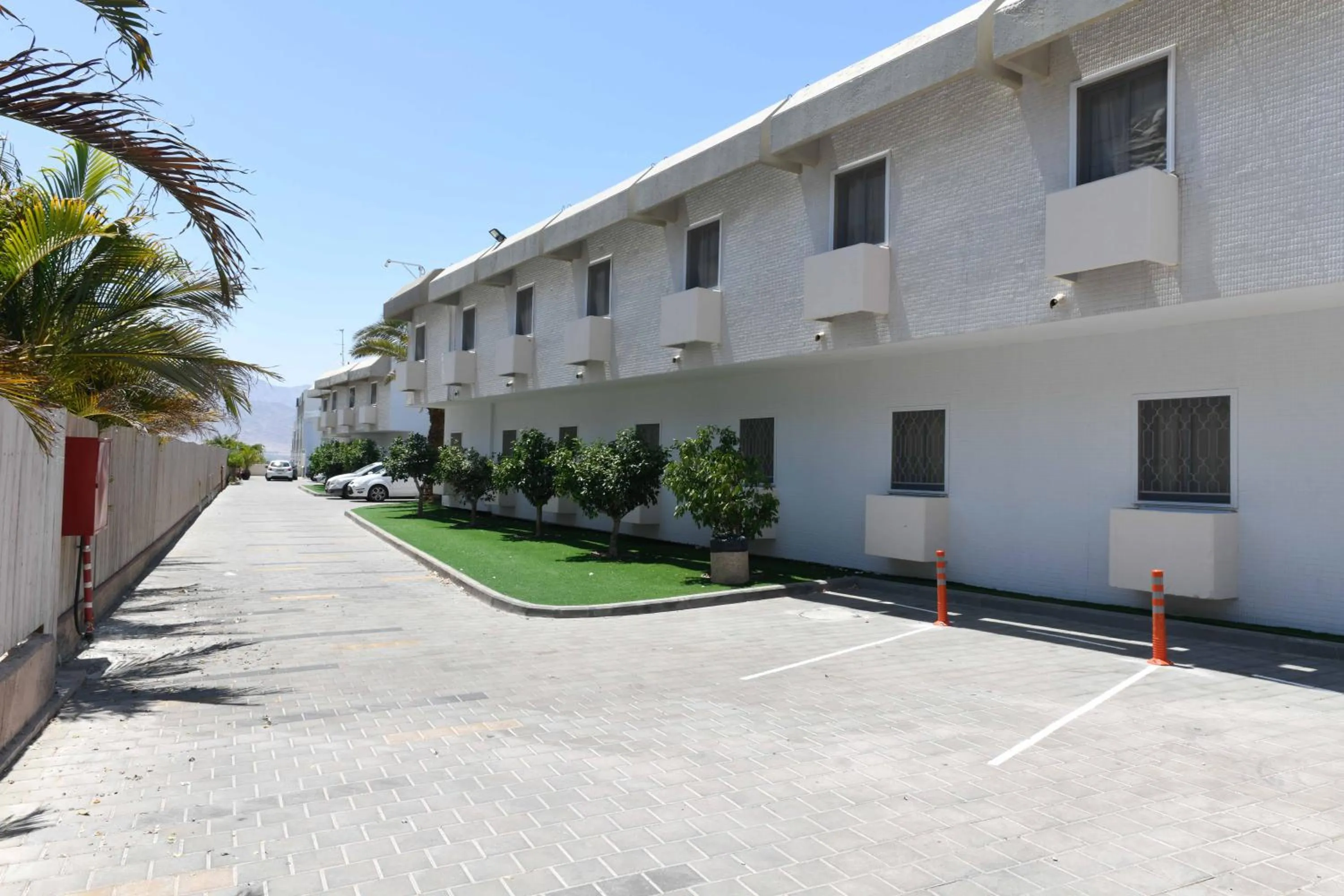 Property building in HI - Eilat Hostel