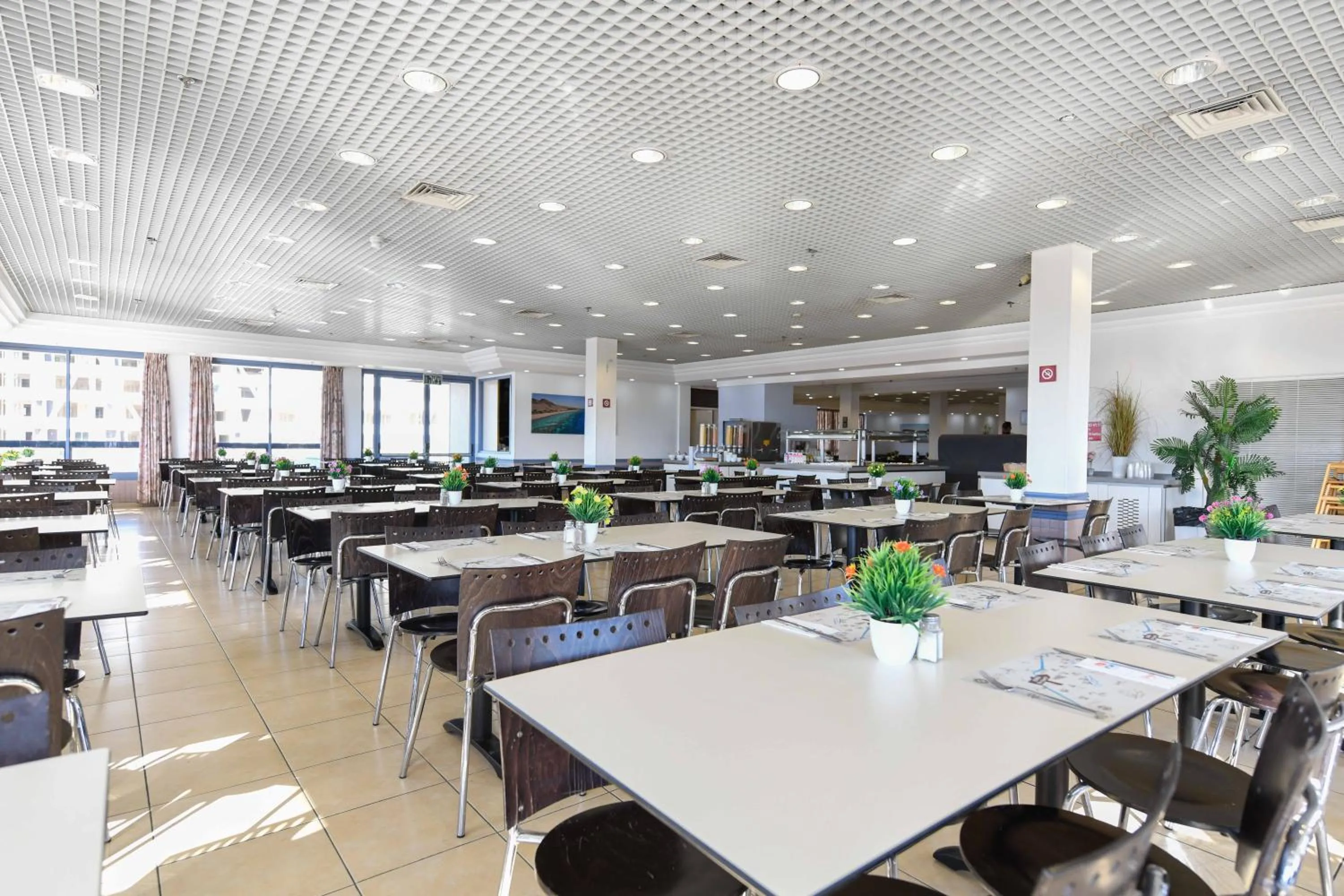 Restaurant/places to eat in HI - Eilat Hostel