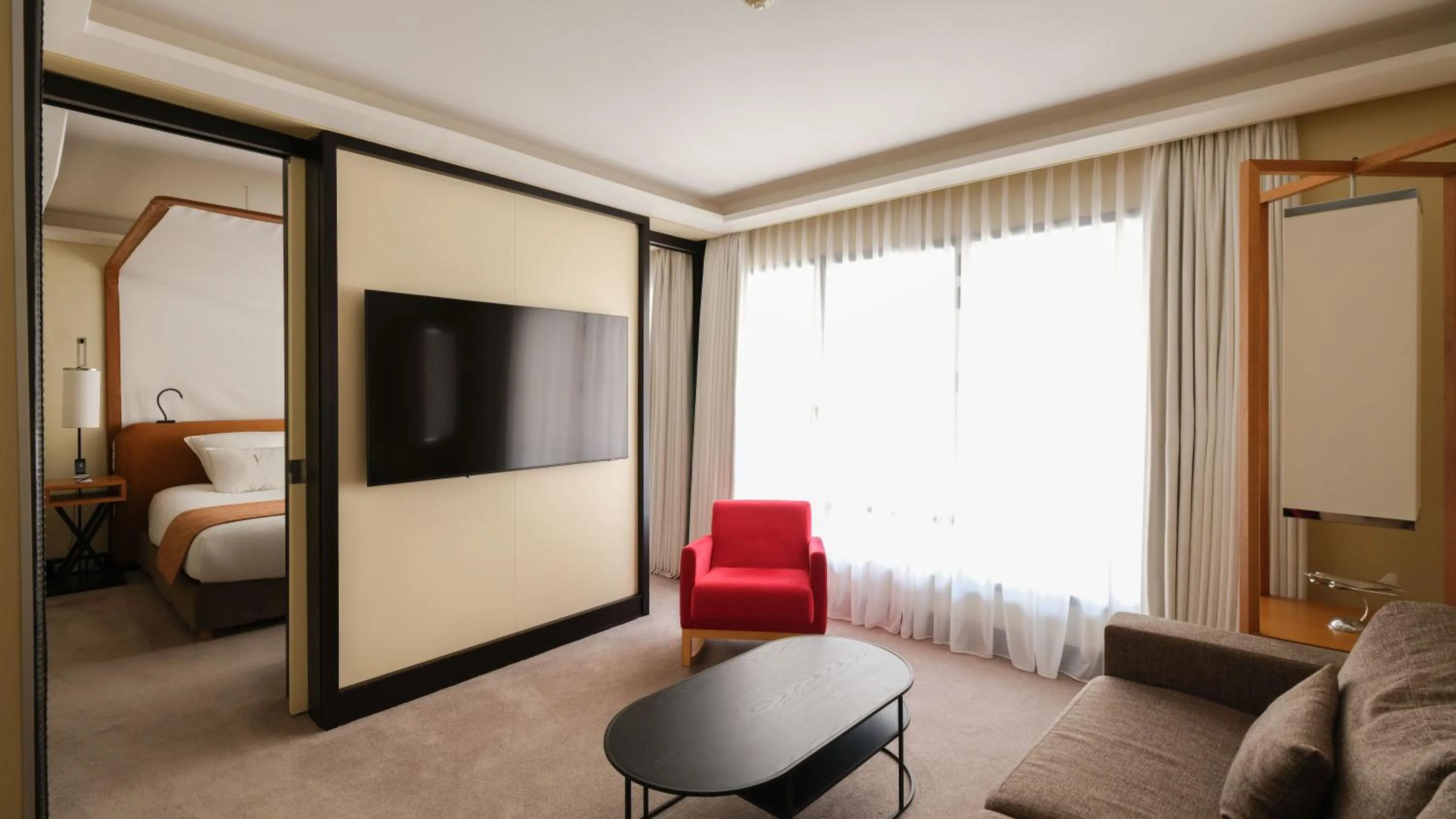 Bedroom, Bed in Five Seas by Inwood Hotels