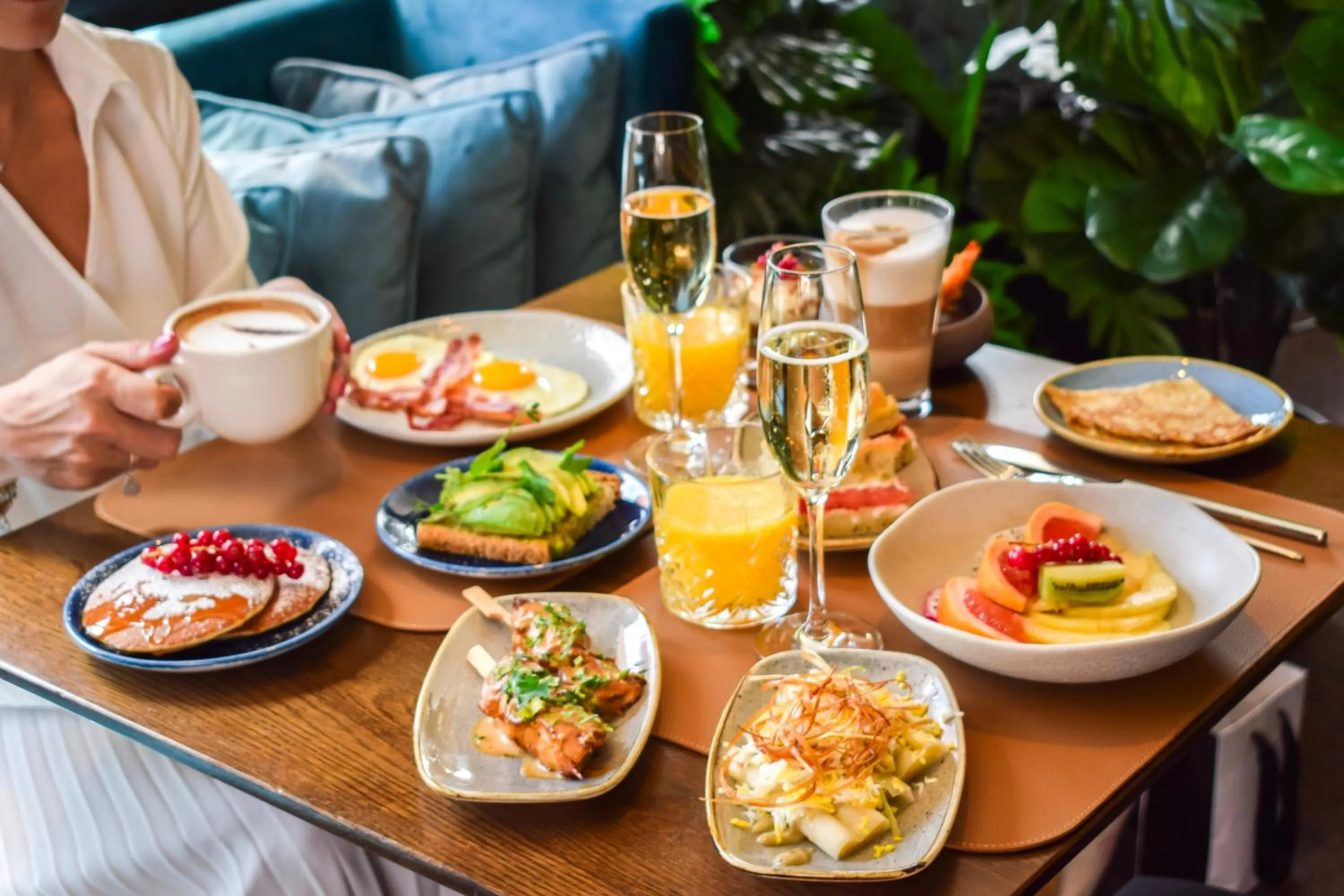 Food in Five Seas by Inwood Hotels