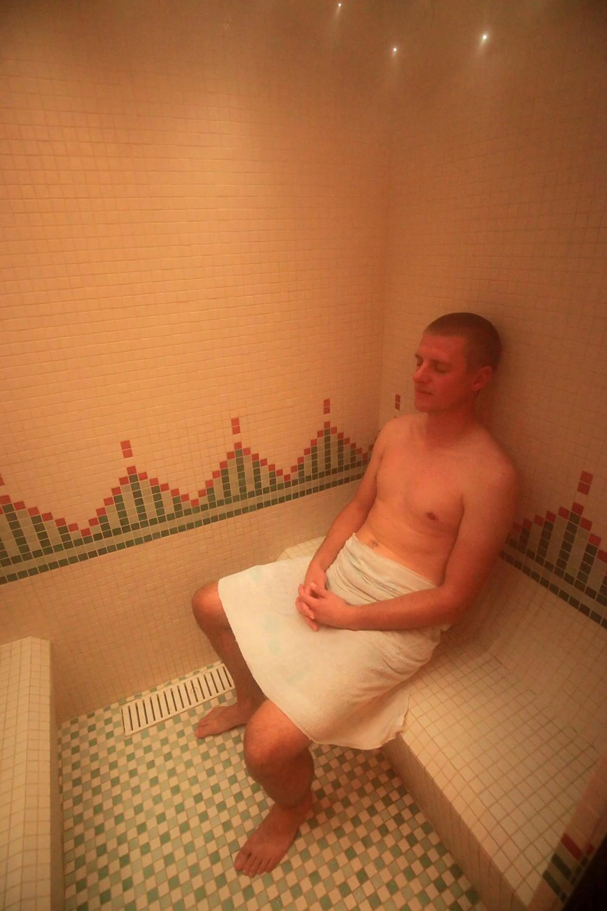 Steam room in La Petite Bruyere De Renaix