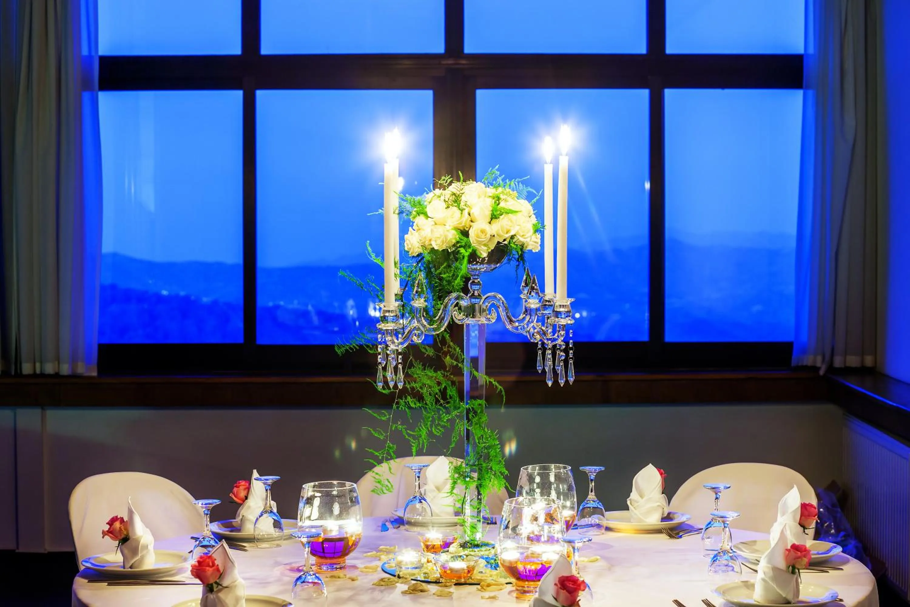 Restaurant/places to eat in Troodos Hotel & Spa