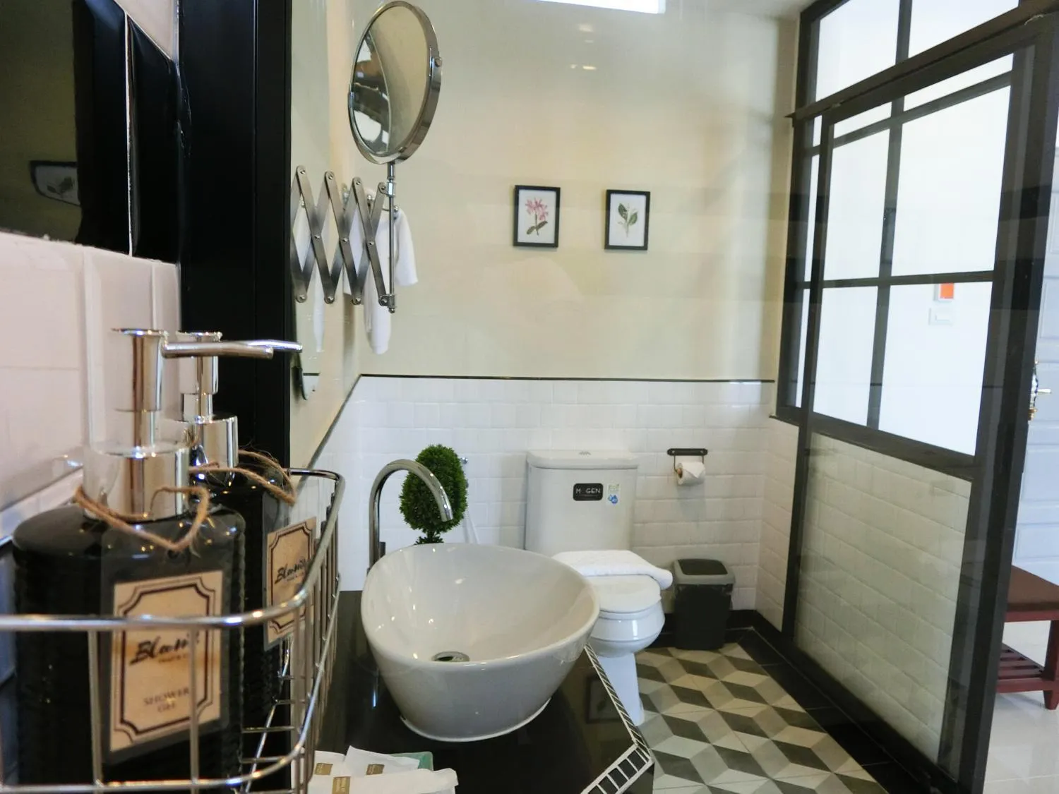 Bathroom in Bloom Boutique Hotel & Cafe