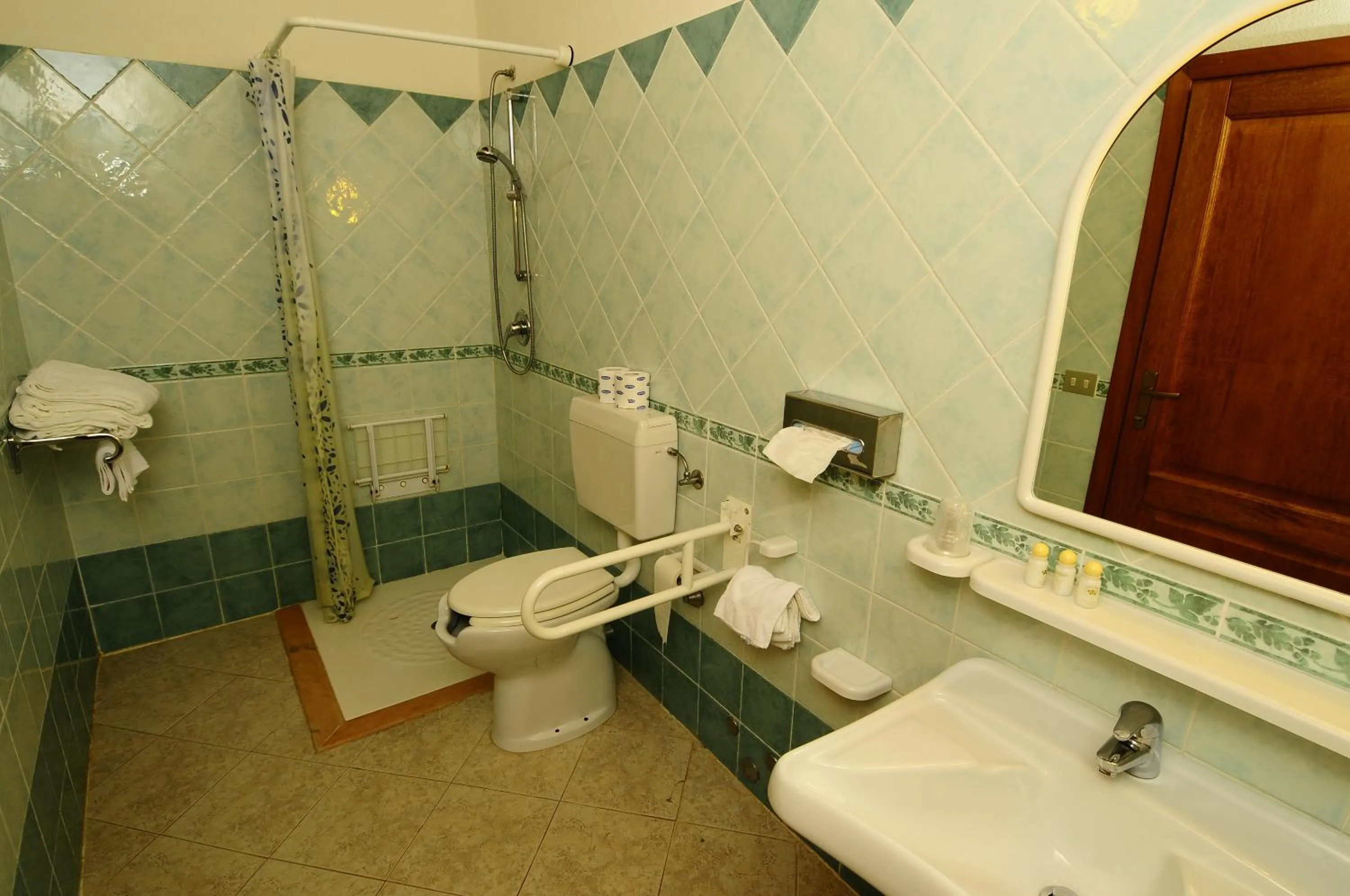 Bathroom in Hotel L'Esagono