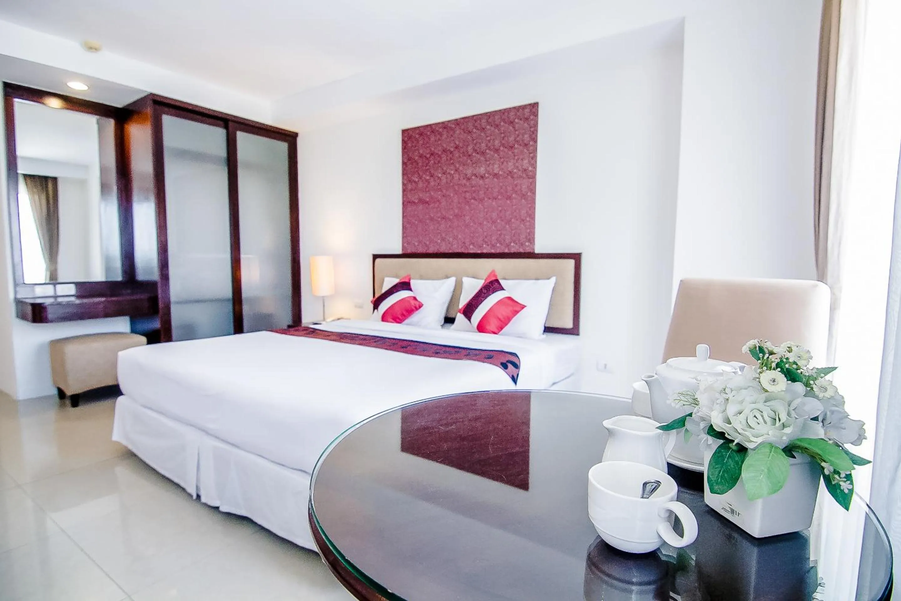 Photo of the whole room, Bed in Romance Hotel Bangna