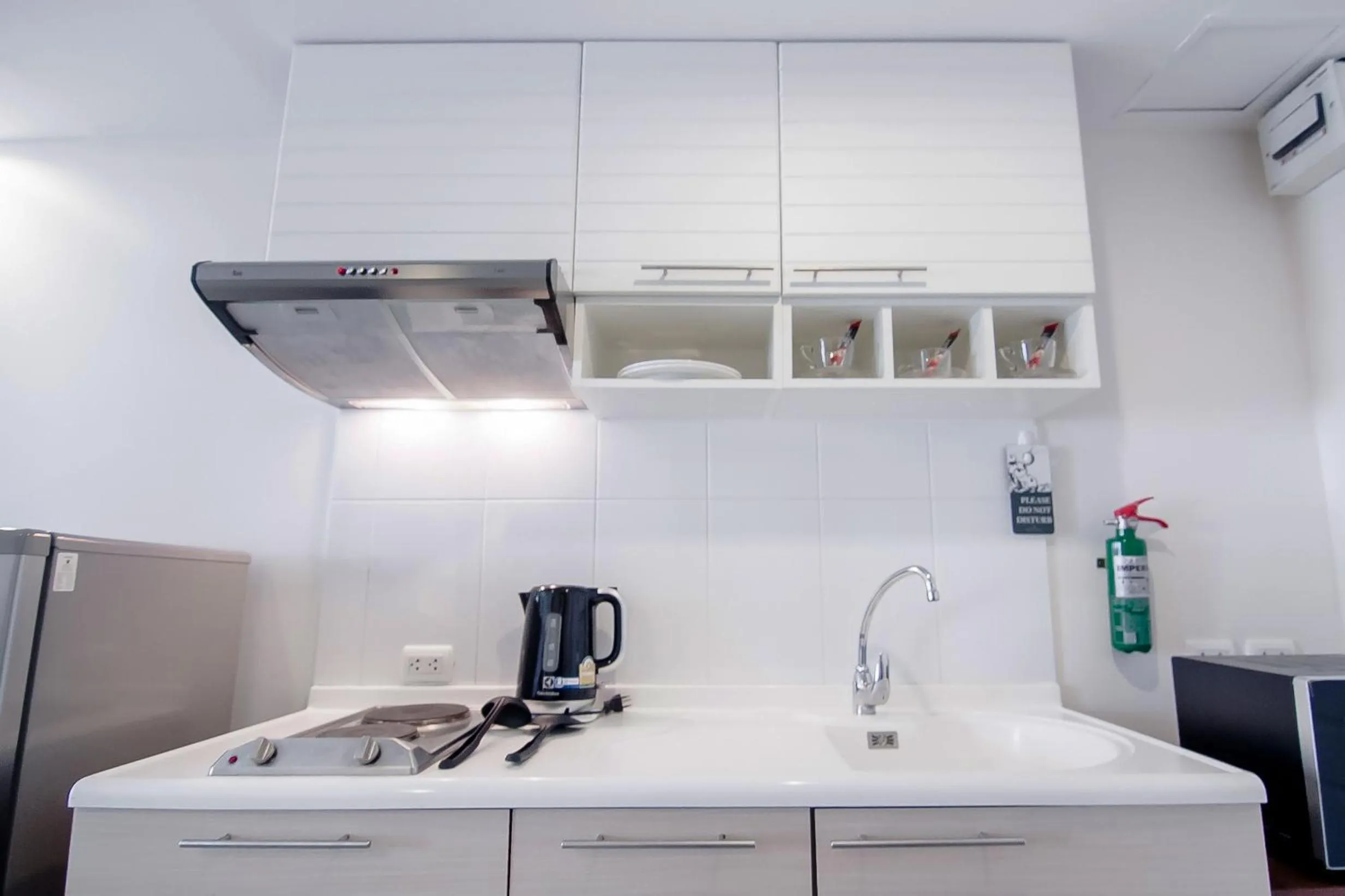 Kitchen or kitchenette in Romance Hotel Bangna