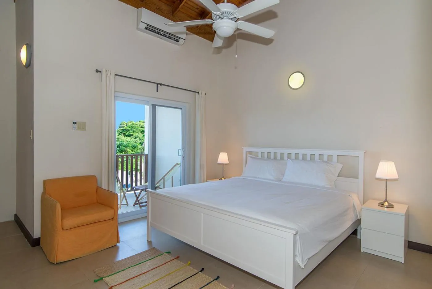 Bedroom, Bed in Family Complex beside Beach w/Pool Montego Bay #1