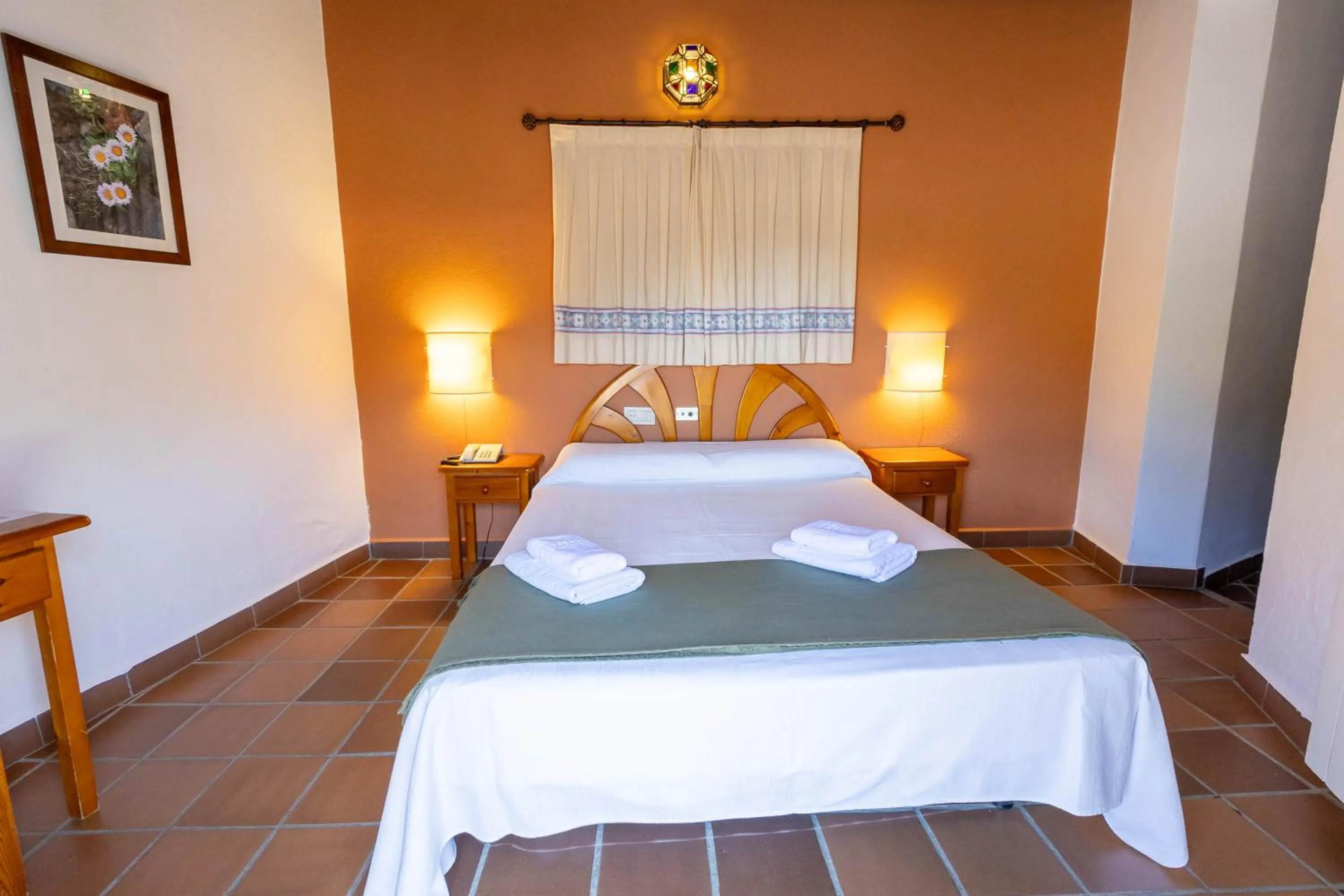 Bed in Hotel La Fragua I