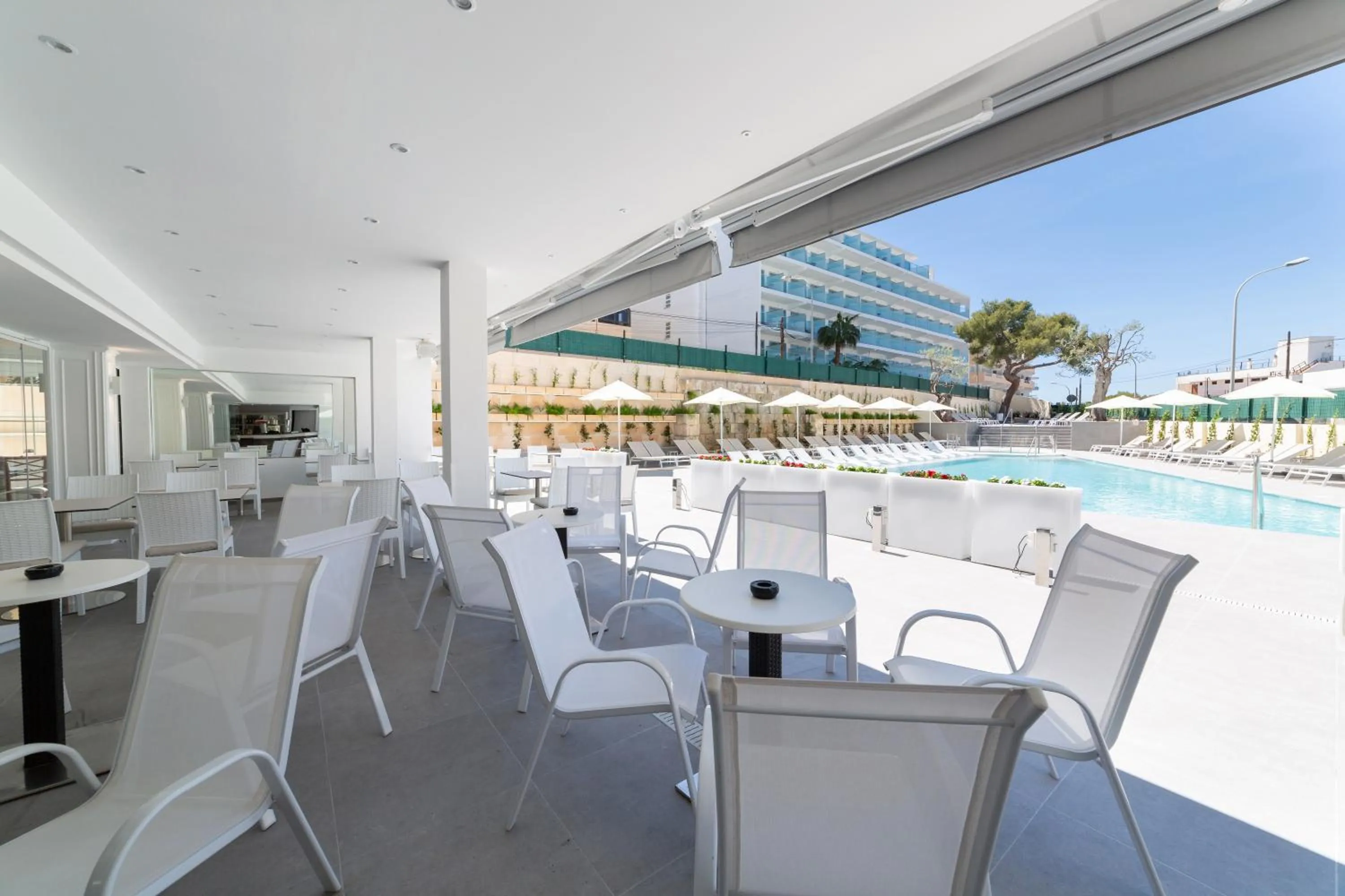 Lounge or bar in Reverence Life Hotel - Adults Only