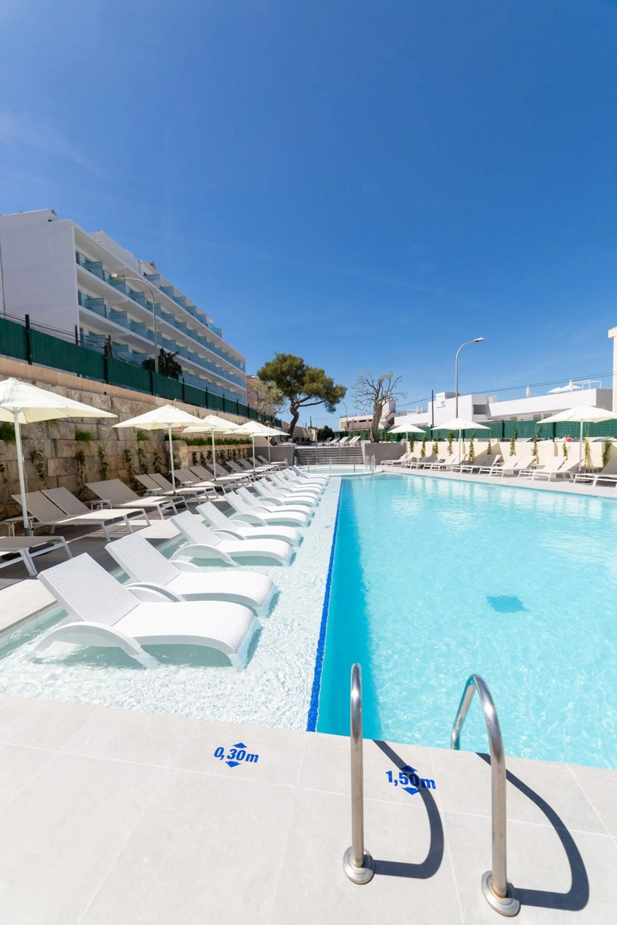 Swimming pool in Reverence Life Hotel - Adults Only