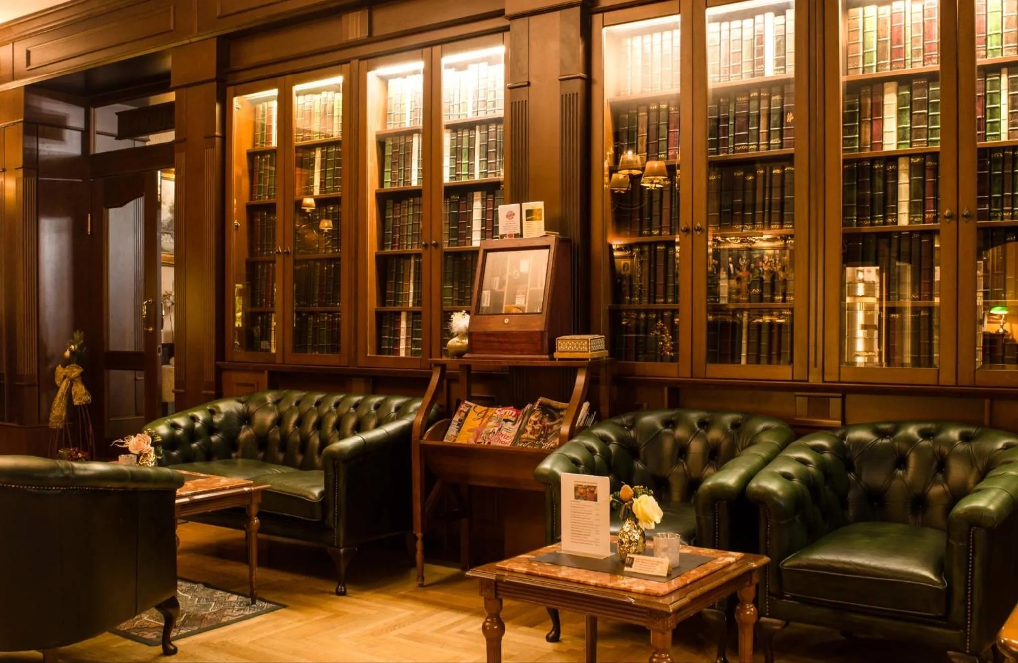 Library in Grand Boutique Hotel