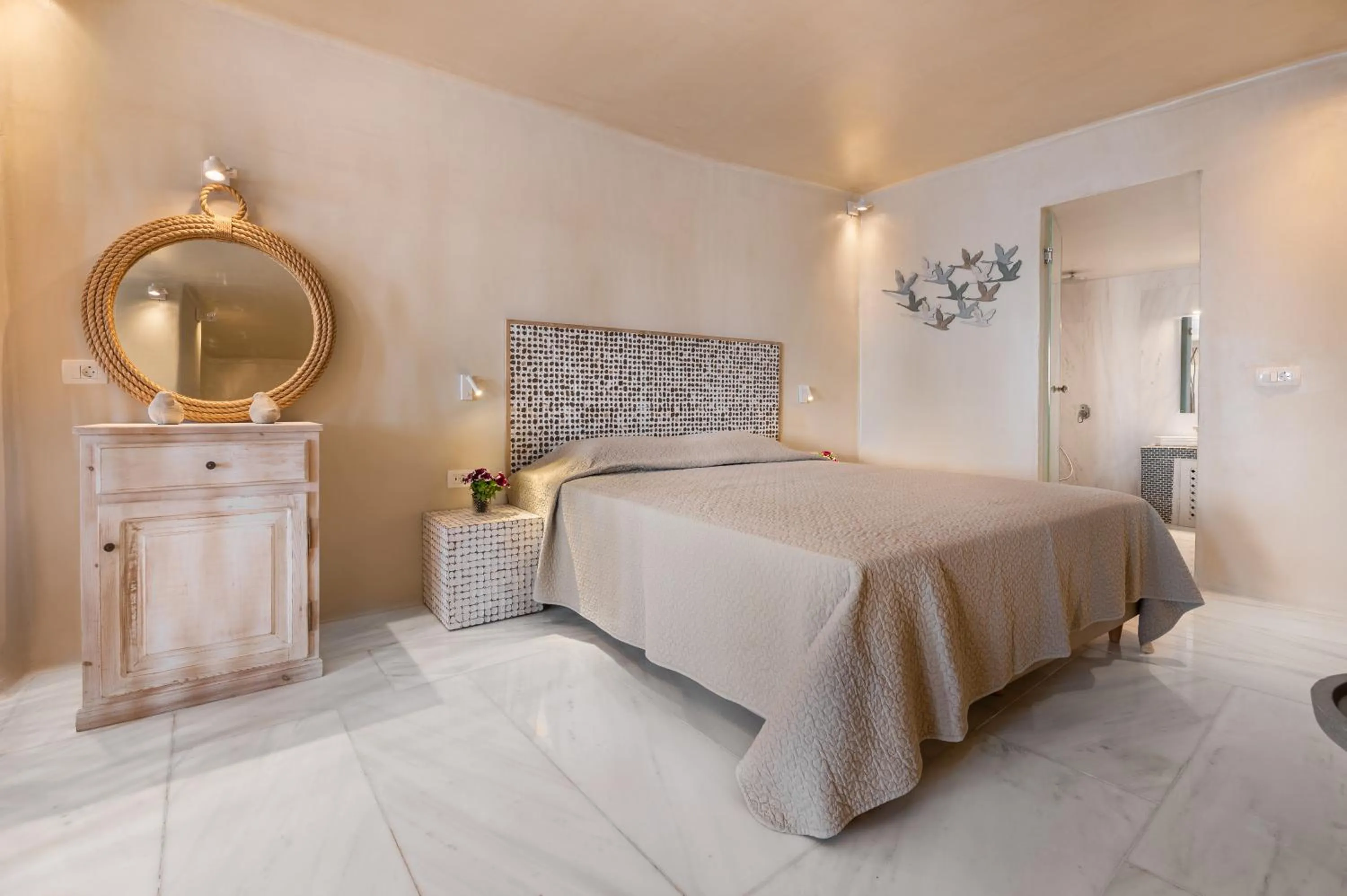Bed in Armeni Luxury Villas