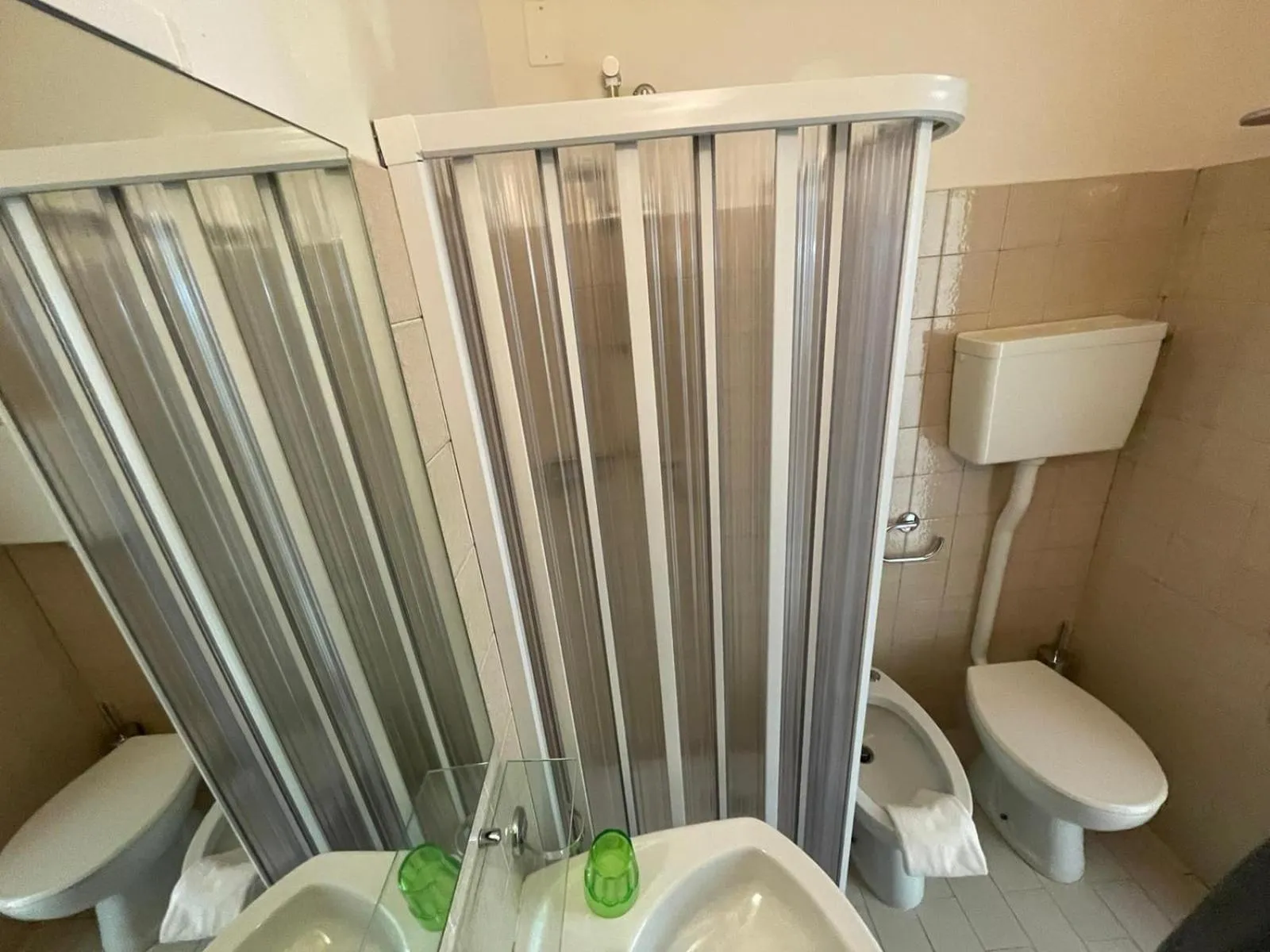 Bathroom in Hotel Metropol