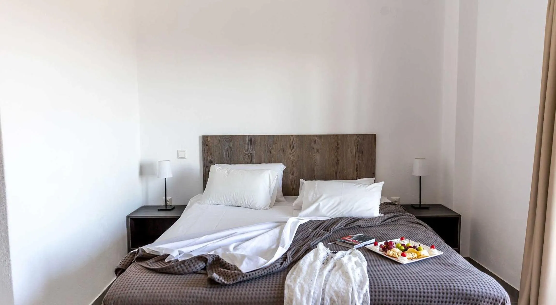 Photo of the whole room, Bed in Caldera Romantica Hotel