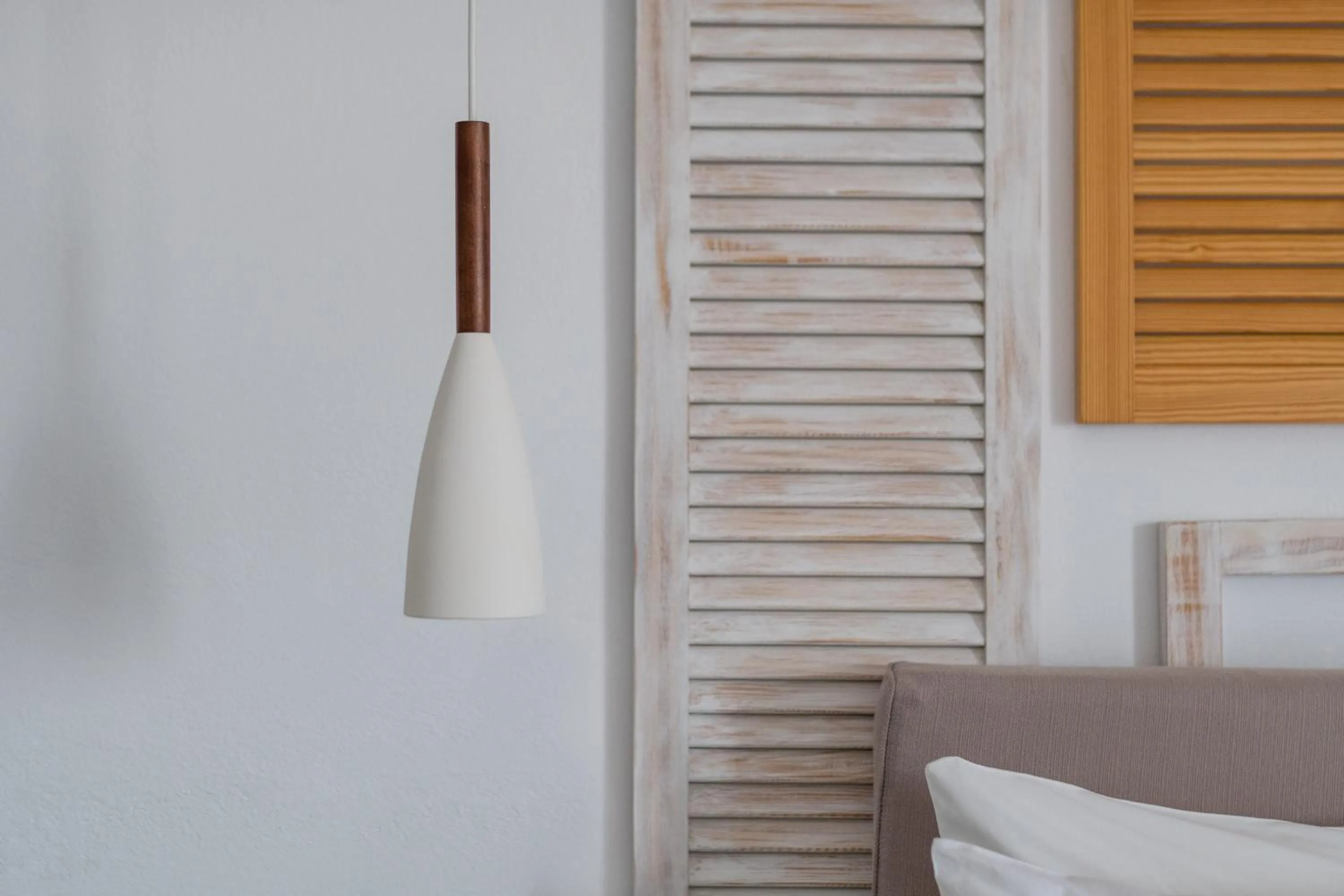 Bedroom, Bed in Caldera Romantica Hotel