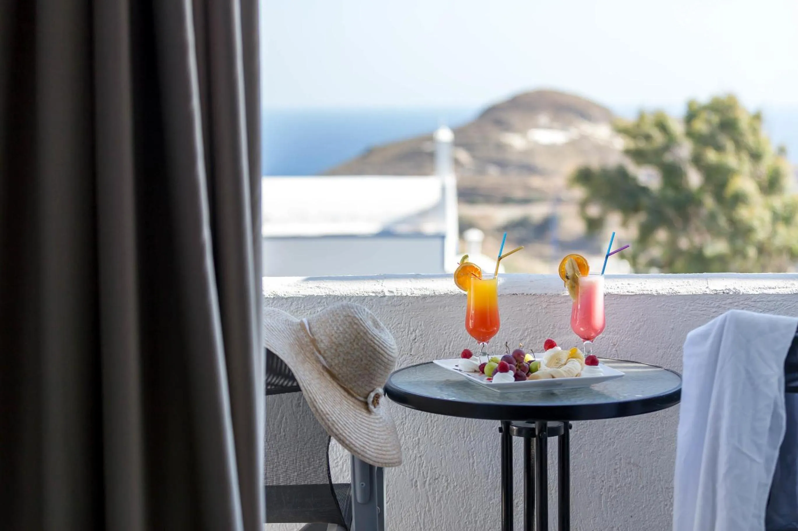 Patio in Caldera Romantica Hotel
