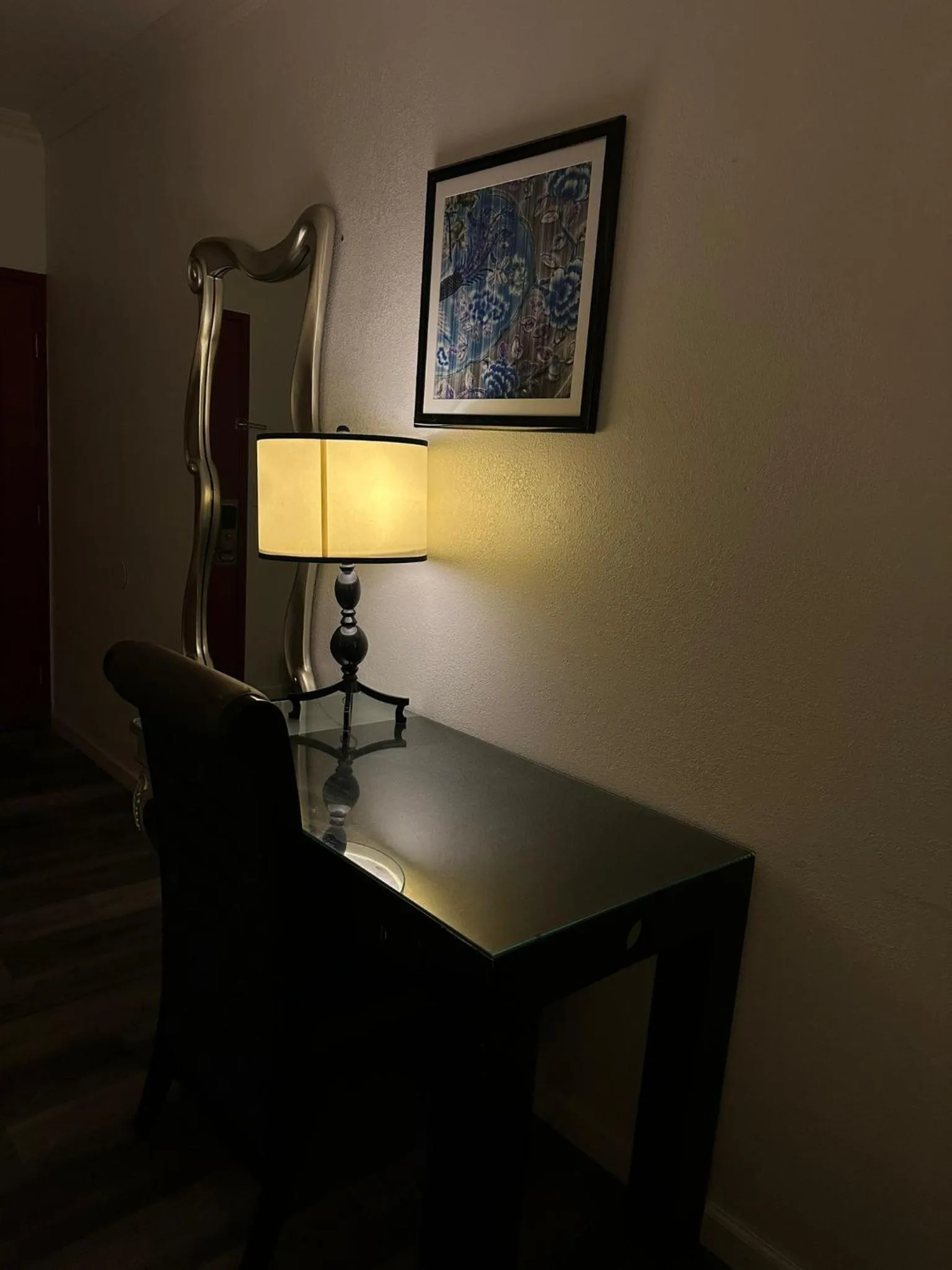 Howard Johnson by Wyndham Bakersfield