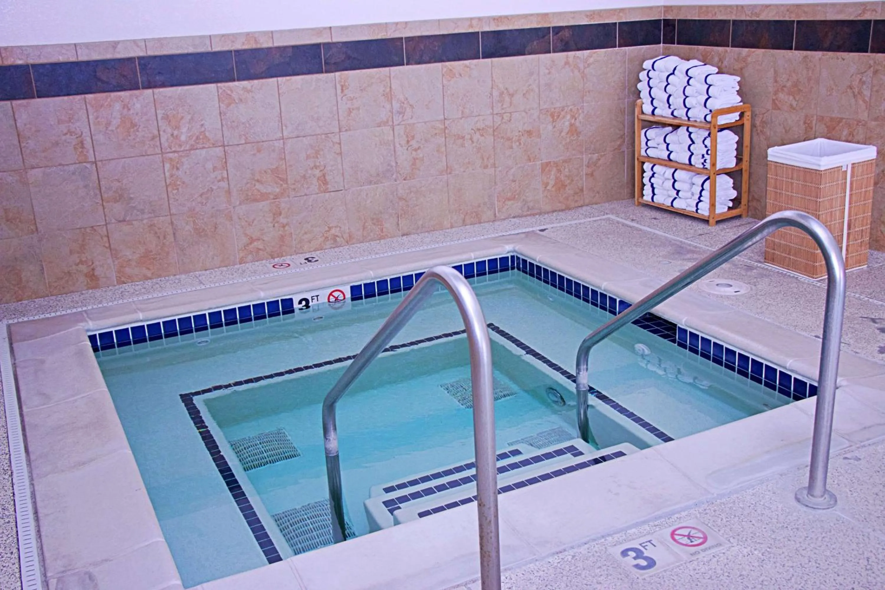 Sports in Hampton Inn Sidney