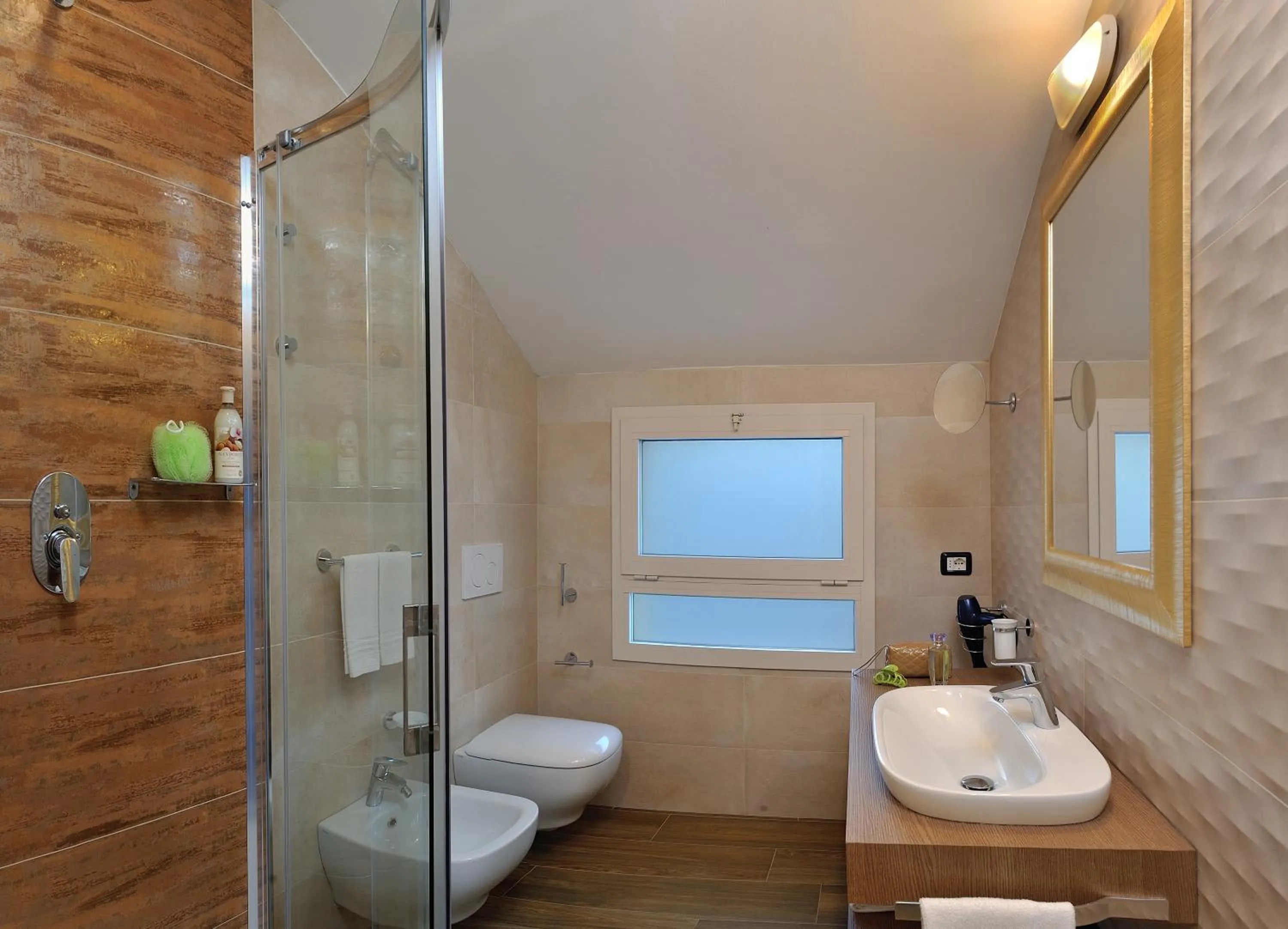 Bathroom in Hotel Marilena