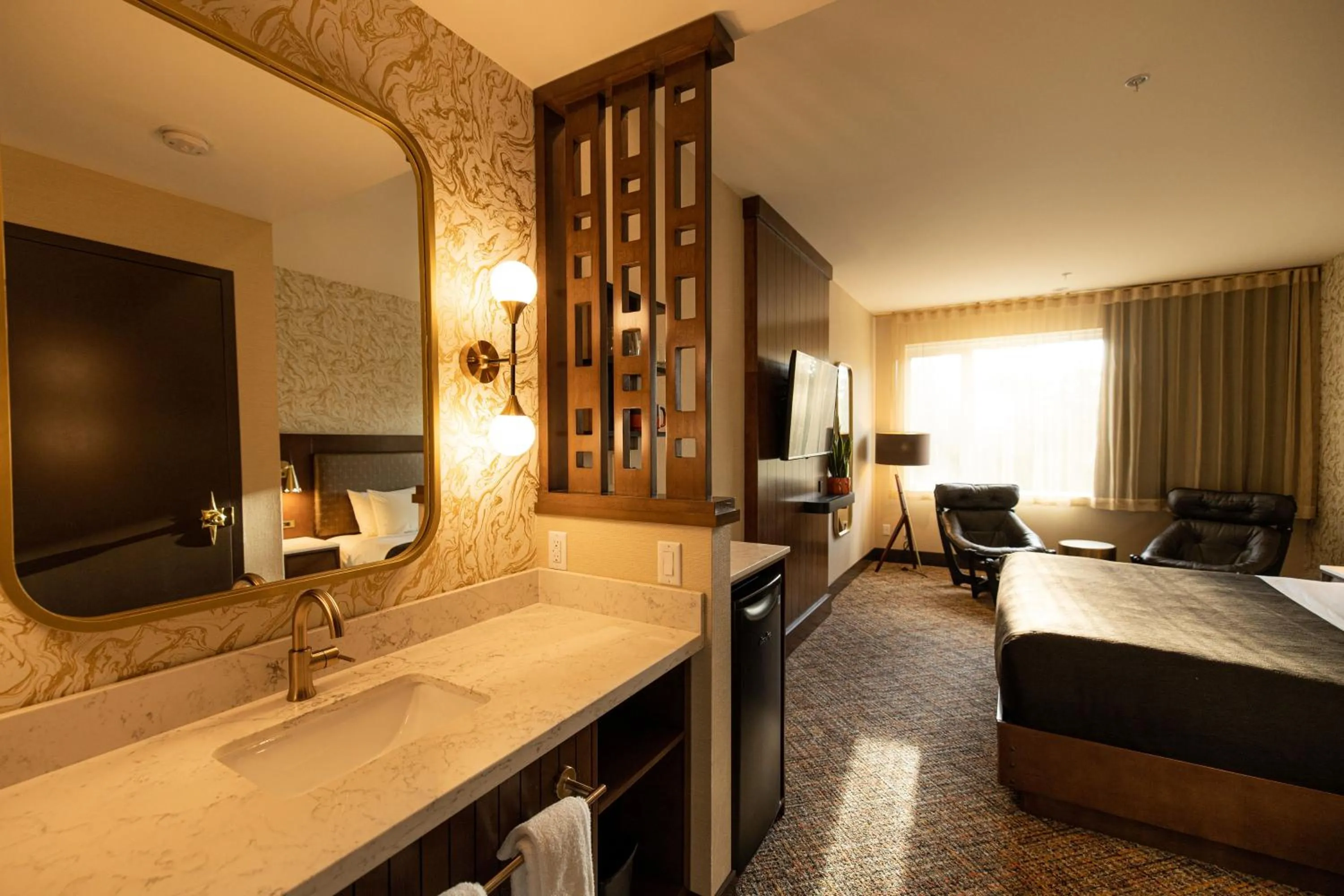 Bathroom, Bed in Hotel Zed Tofino