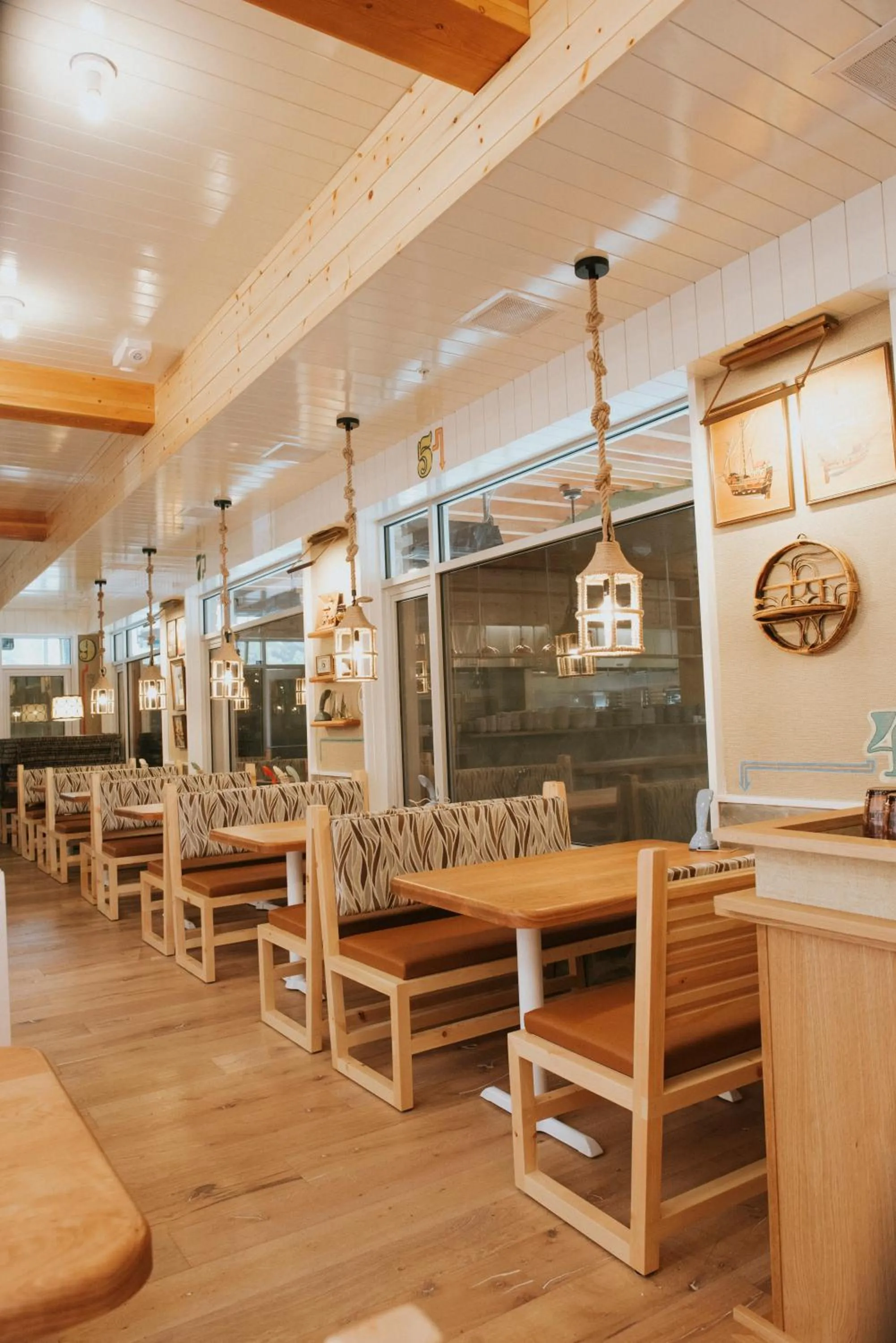 Restaurant/places to eat in Hotel Zed Tofino