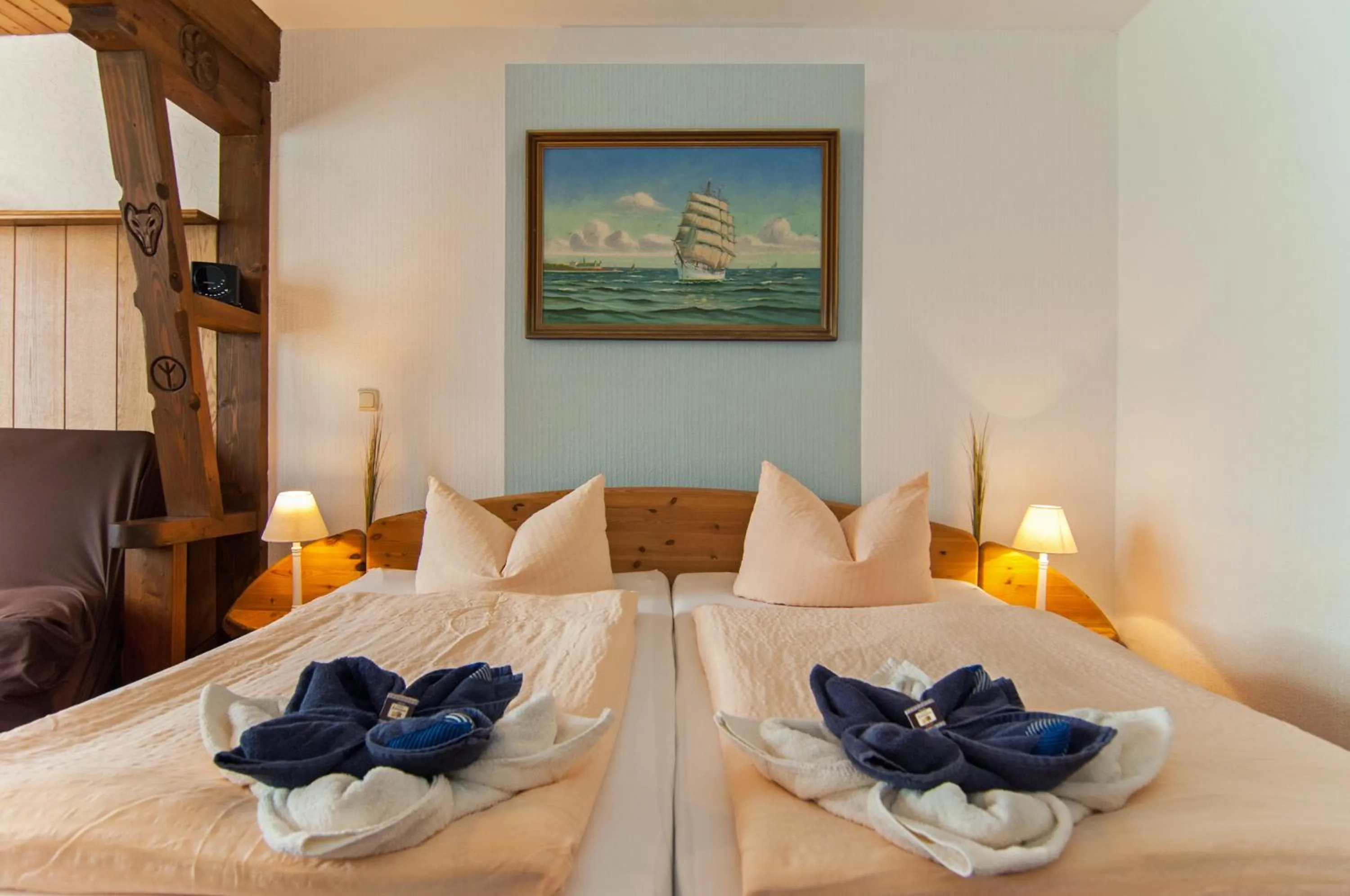 Photo of the whole room, Bed in Hotel garni Godenhof