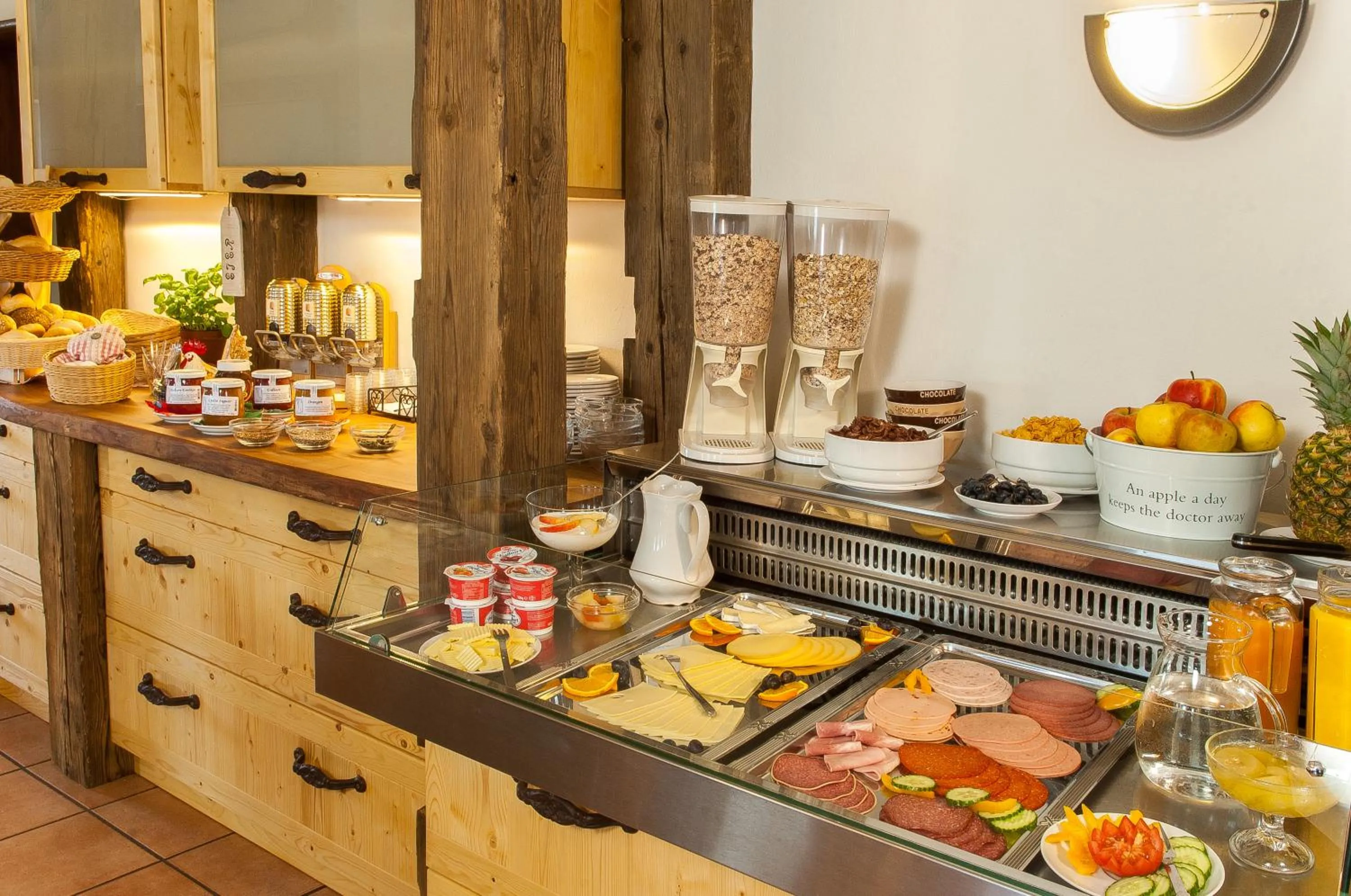 Food and drinks in Hotel garni Godenhof