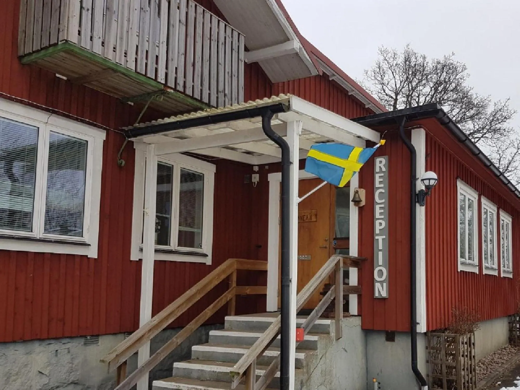 Facade/entrance in Den Sovande Älgen