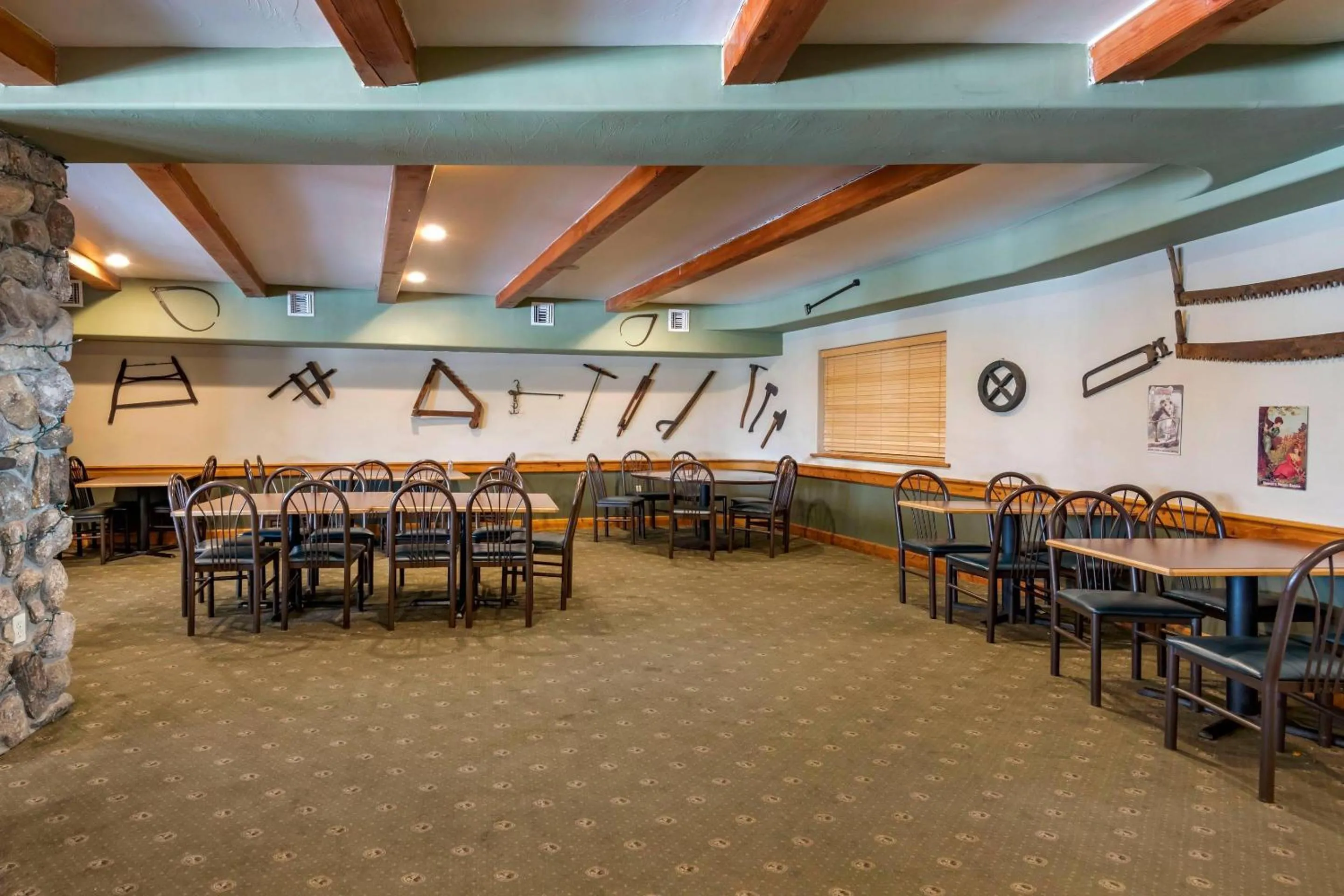 Breakfast in Mountain Edge Suites at Sunapee, an Ascend Collection Hotel