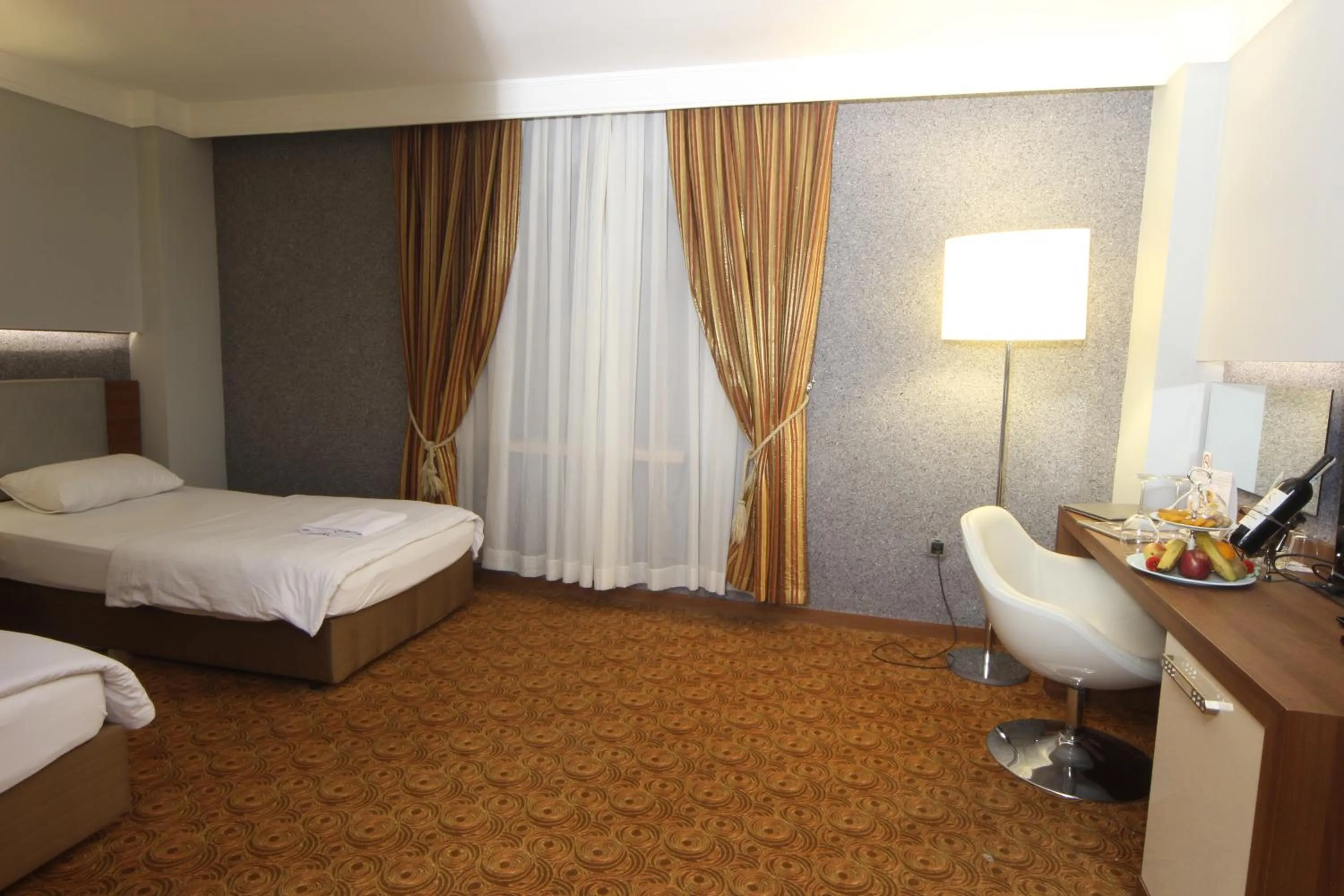 Photo of the whole room, Bed in Suhan Cappadocia Hotel & Spa