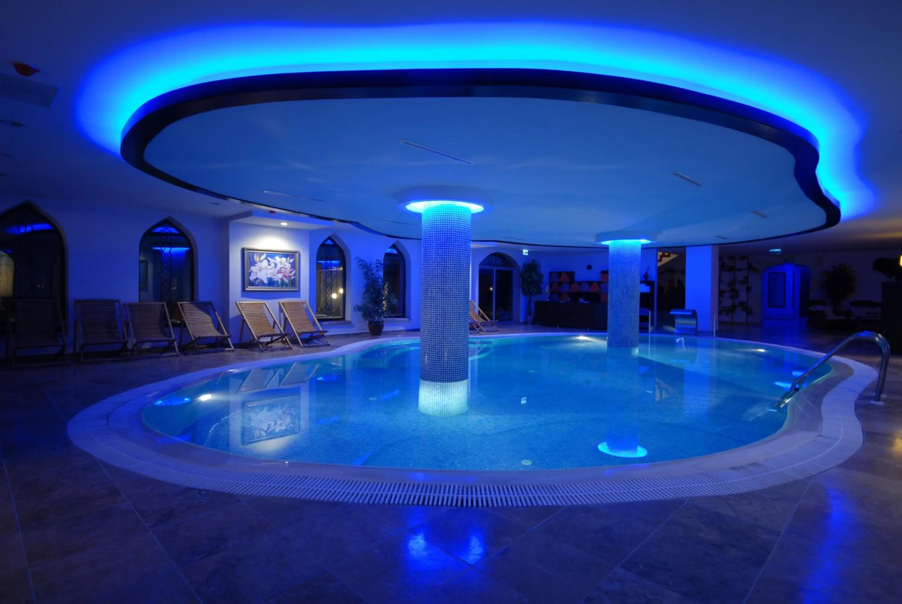 Swimming pool in Suhan Cappadocia Hotel & Spa