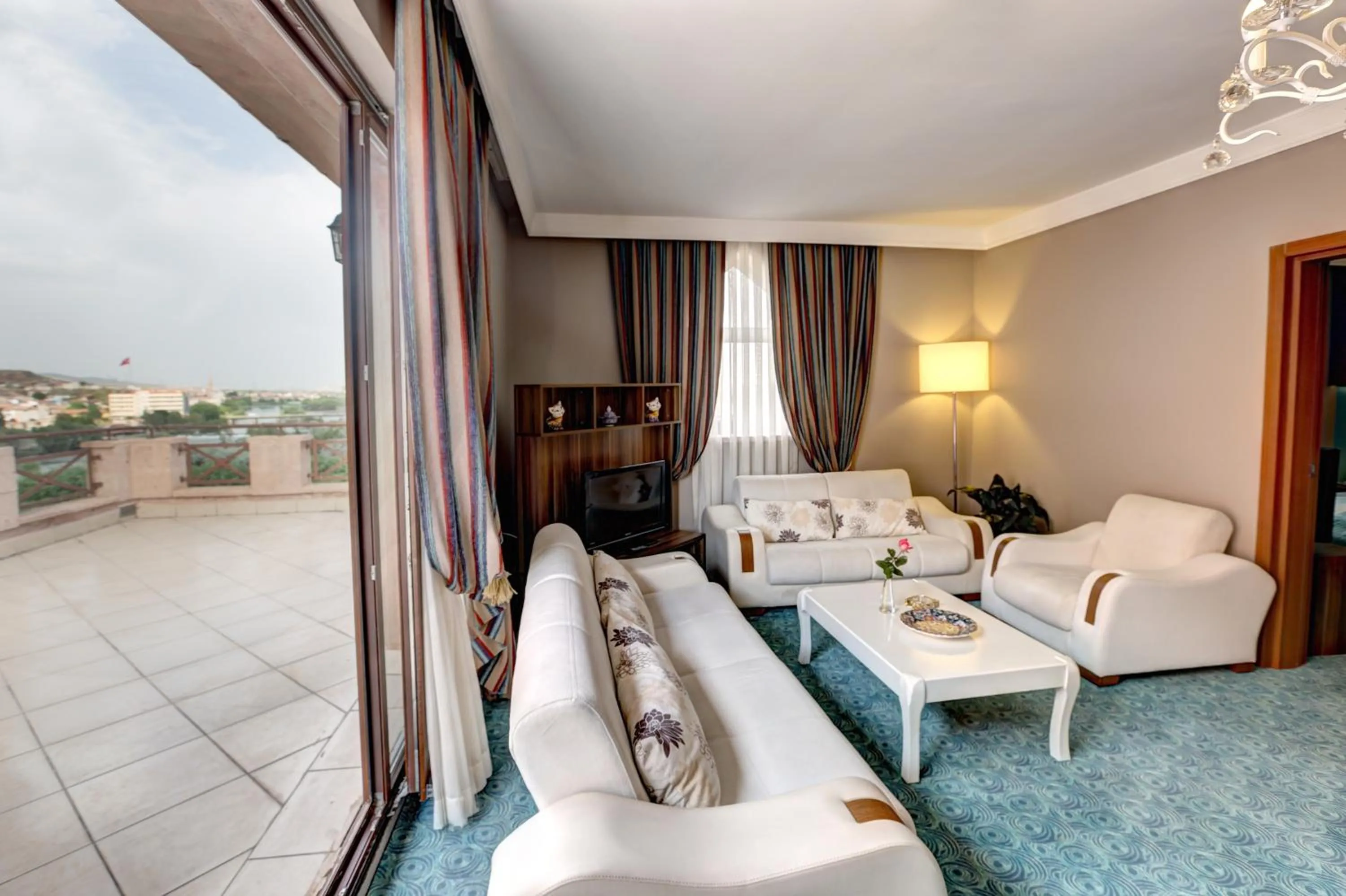 Photo of the whole room in Suhan Cappadocia Hotel & Spa