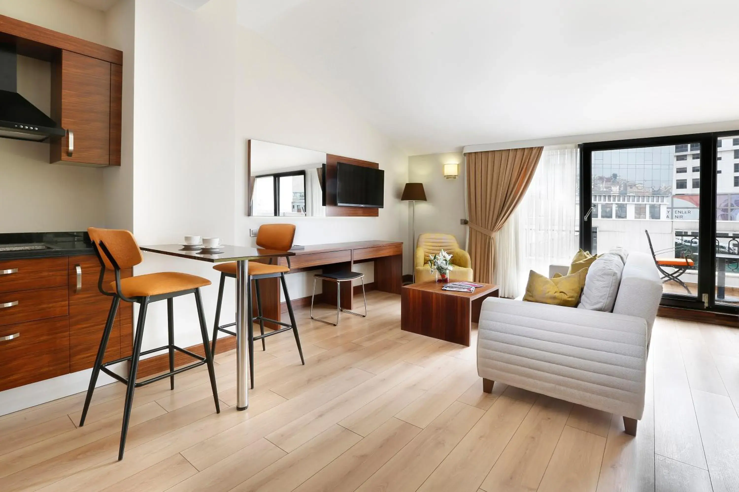 Family Suite in The White Orient Hotel Family Suite in The White Orient Hotel