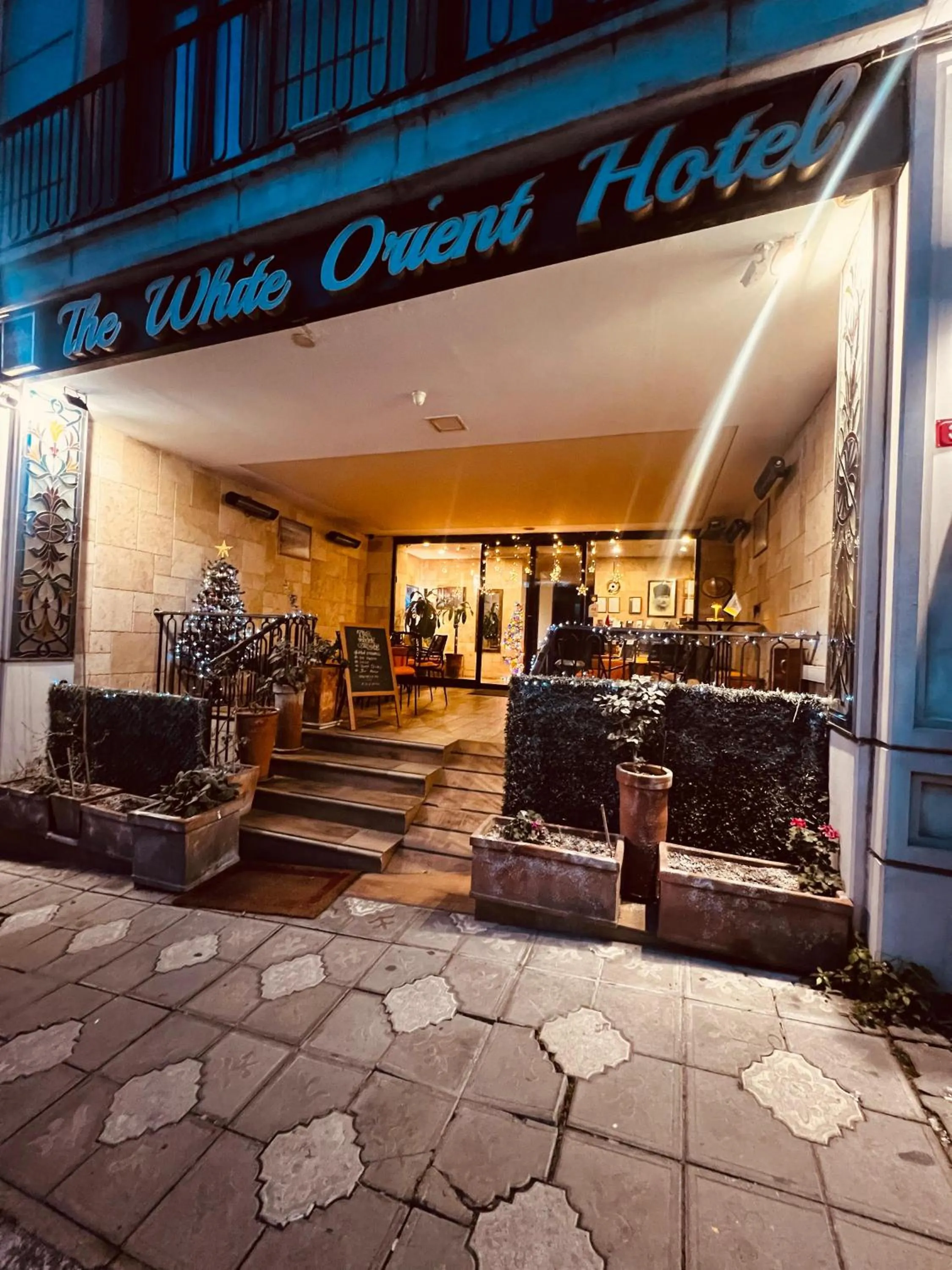 Facade/entrance in The White Orient Hotel