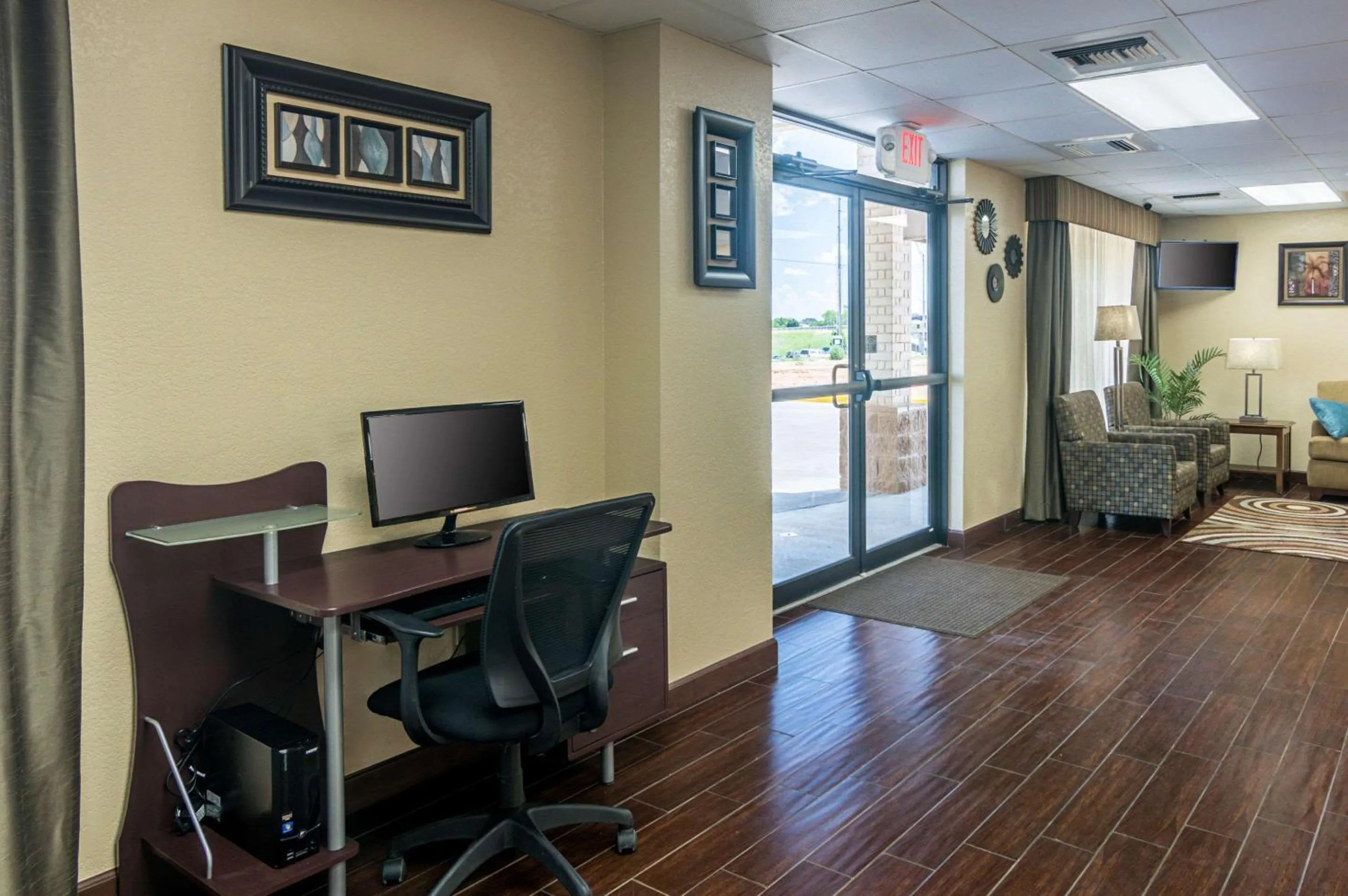 On site in Quality Inn Shawnee I-40