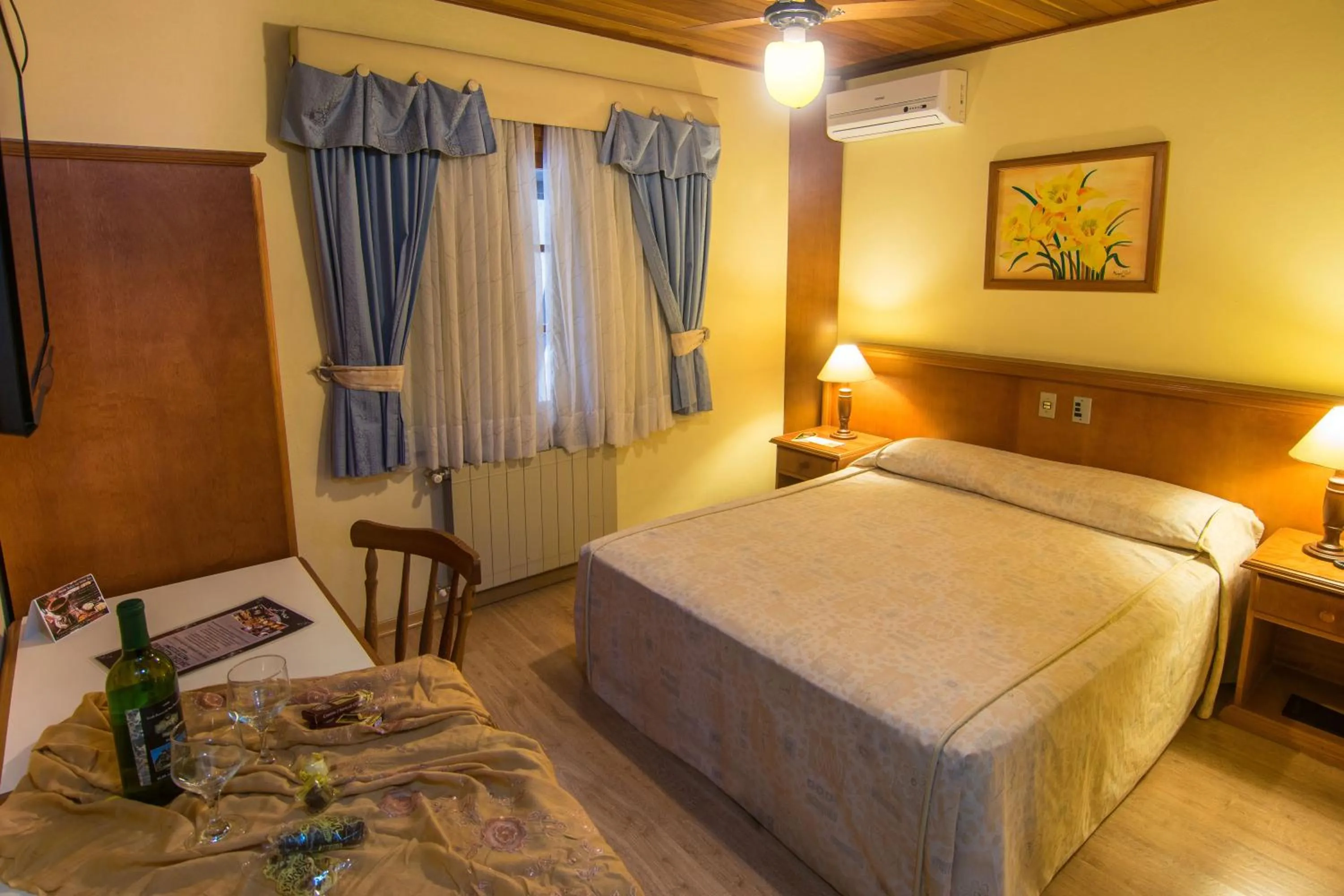 Bedroom, Bed in Hotel Sky Gramado