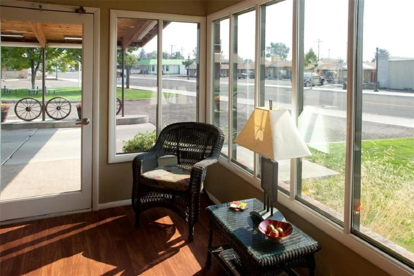 Lobby or reception in Oregon Trail Inn