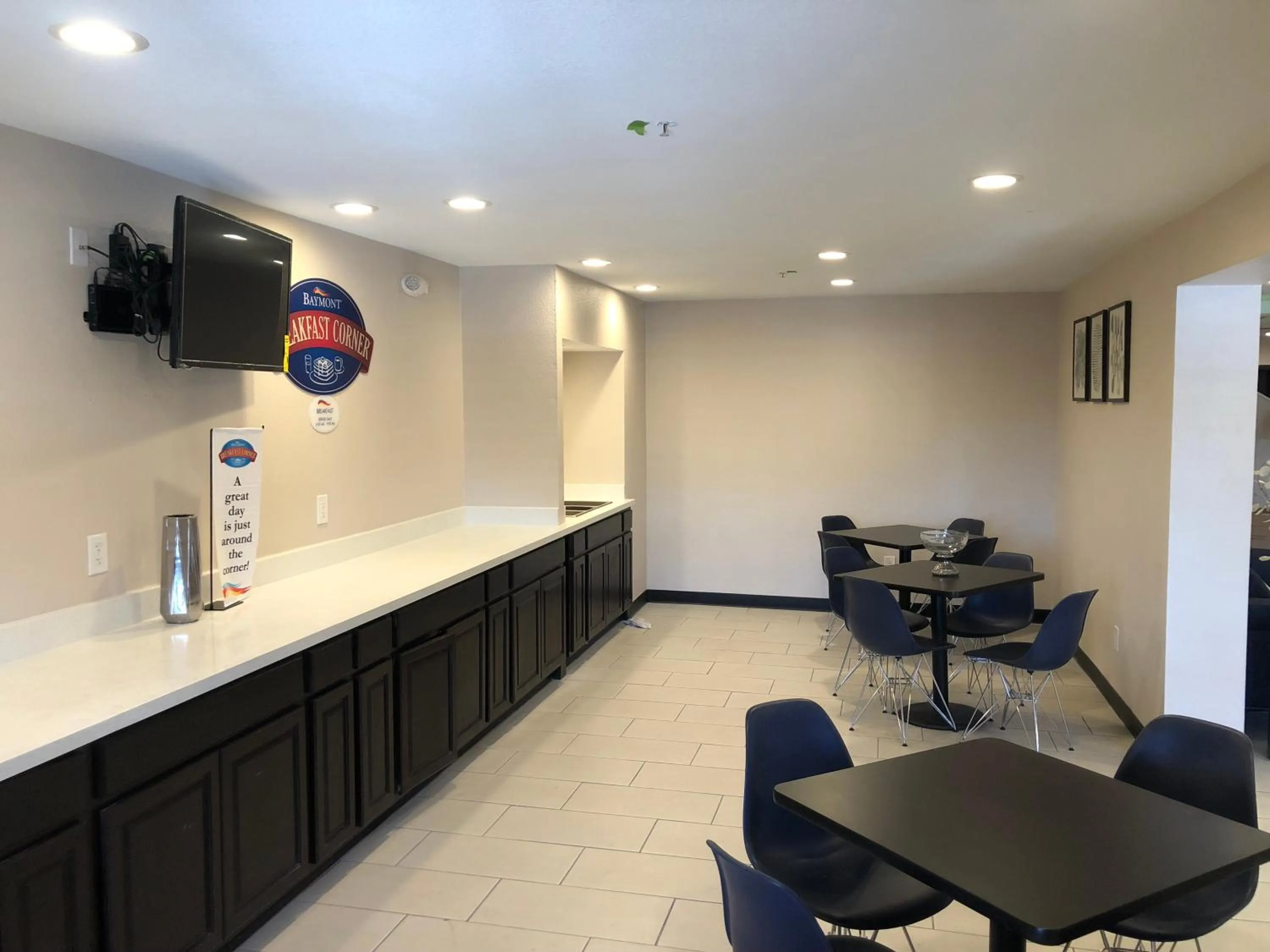 Continental breakfast in Baymont by Wyndham Phoenix I-10 near 51st Ave