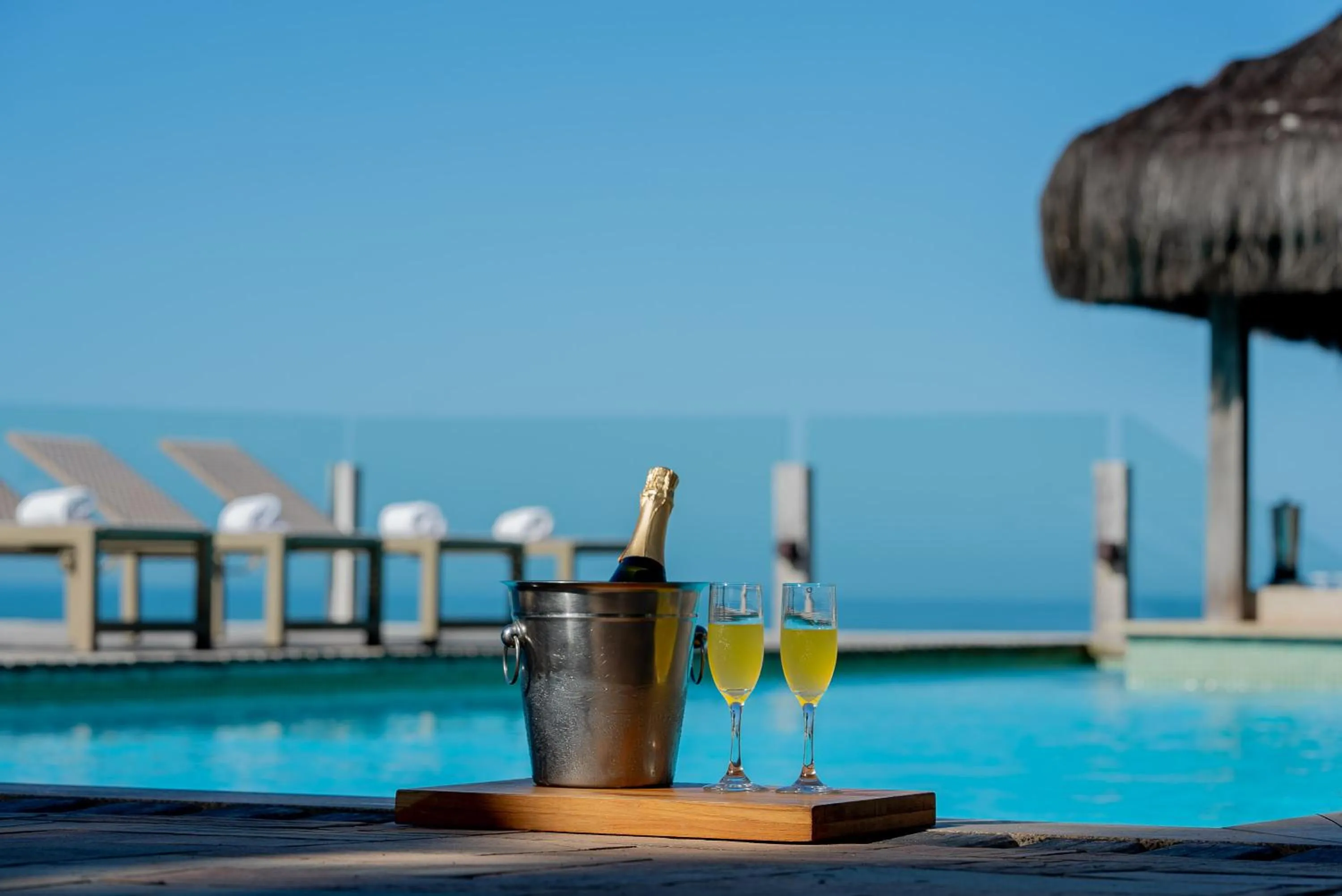 Pool view in Hotel Pontal de Ubu