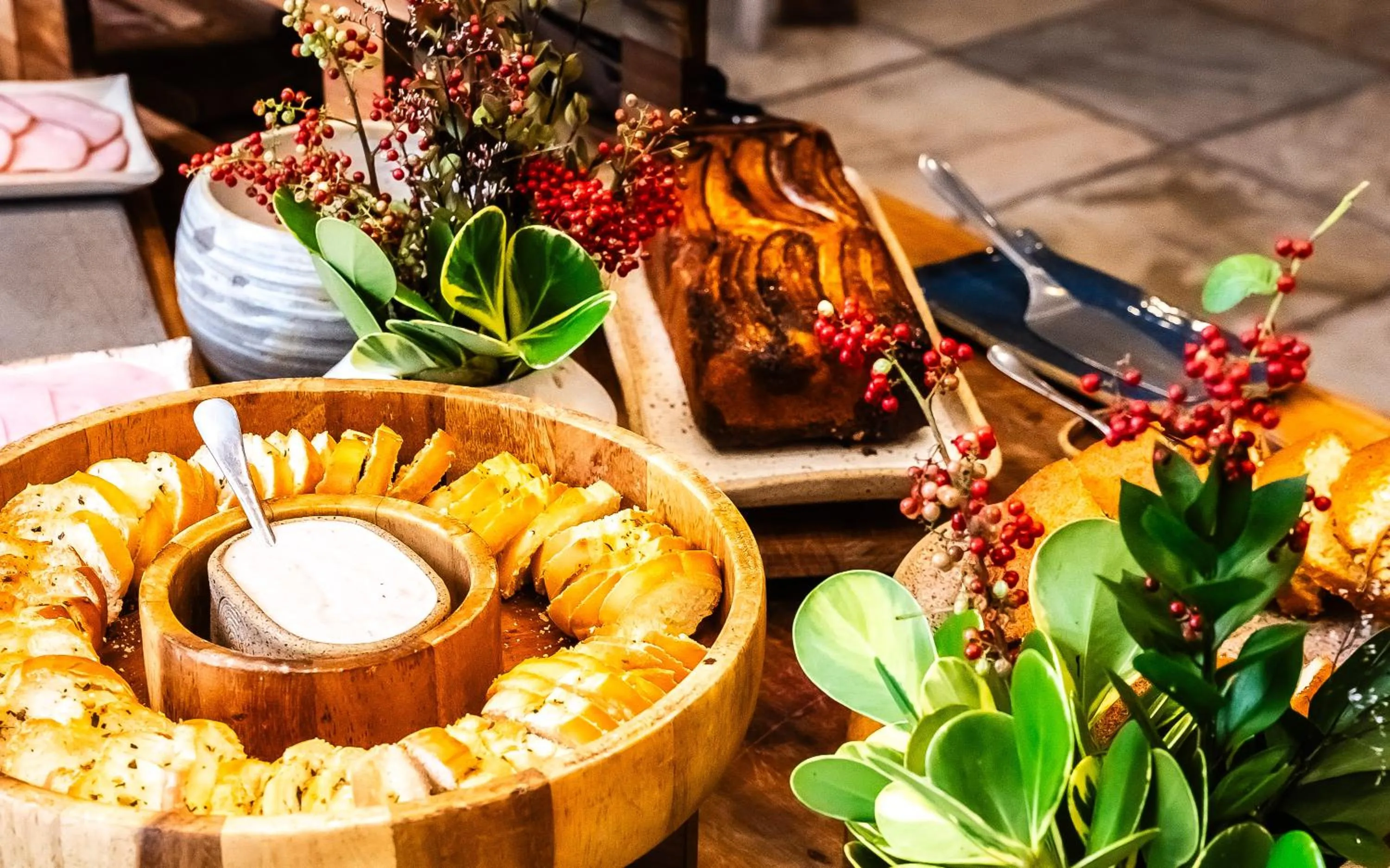 Buffet breakfast in Hotel Pontal de Ubu
