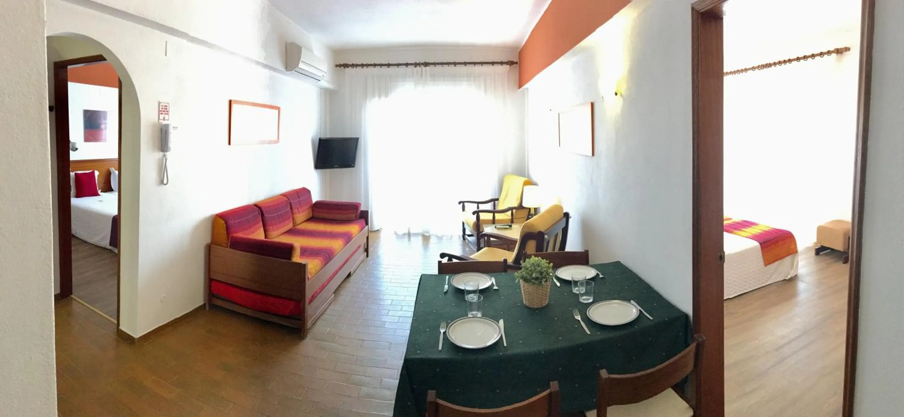Dining area in Rosamar Apartamentos