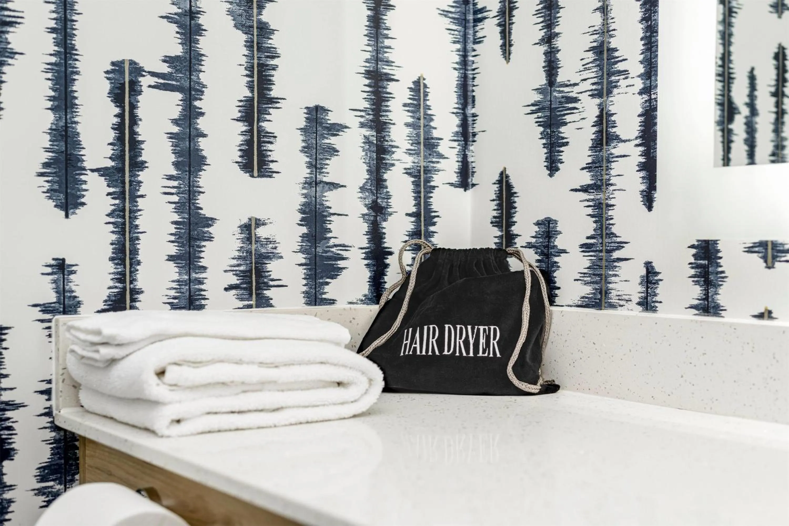 Bathroom in La Quinta by Wyndham Lexington Park - Patuxent