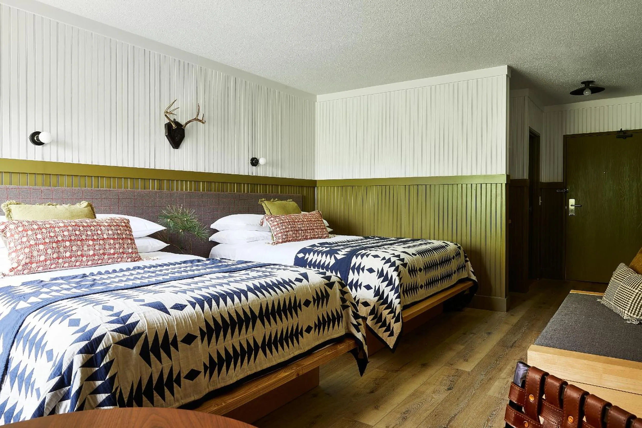 Bed in A Hotel Inn Sunapee