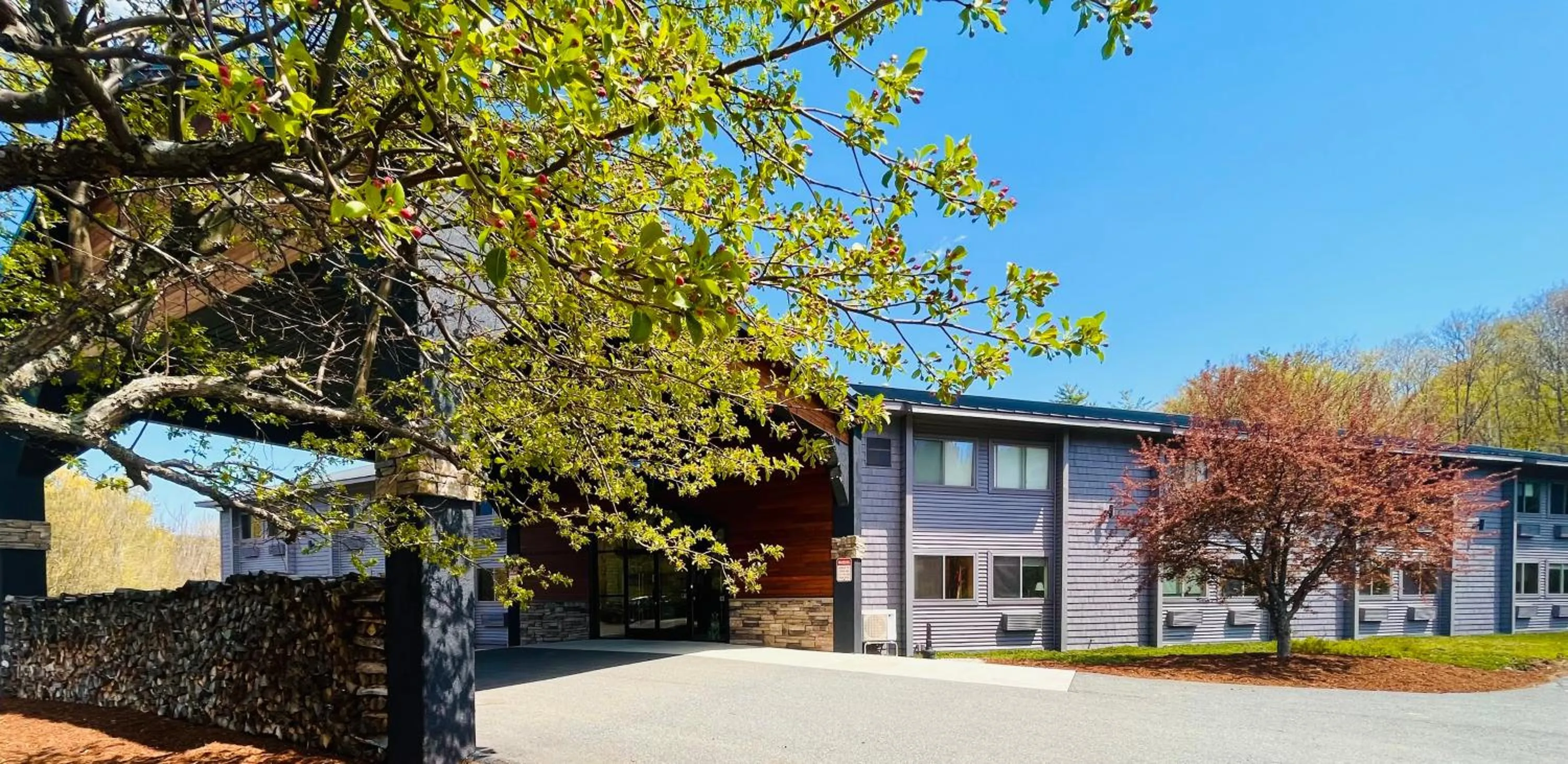 Property building in A Hotel Inn Sunapee