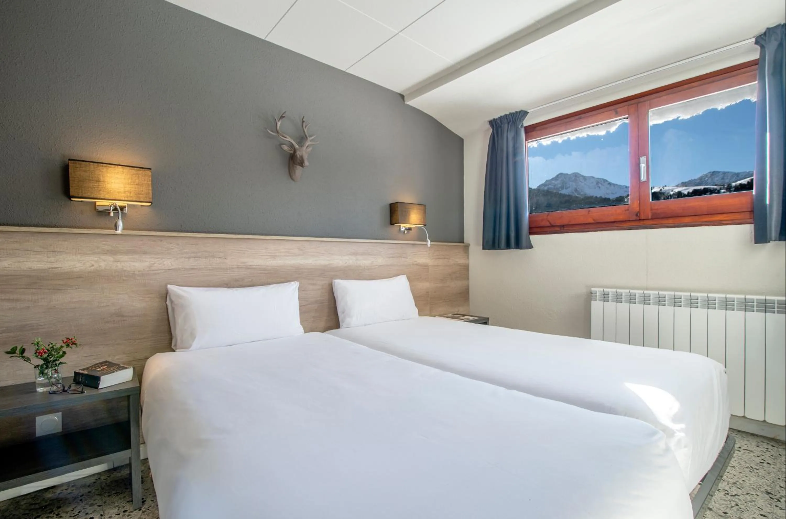 Bedroom, Bed in Hotel Austria by Pierre & Vacances